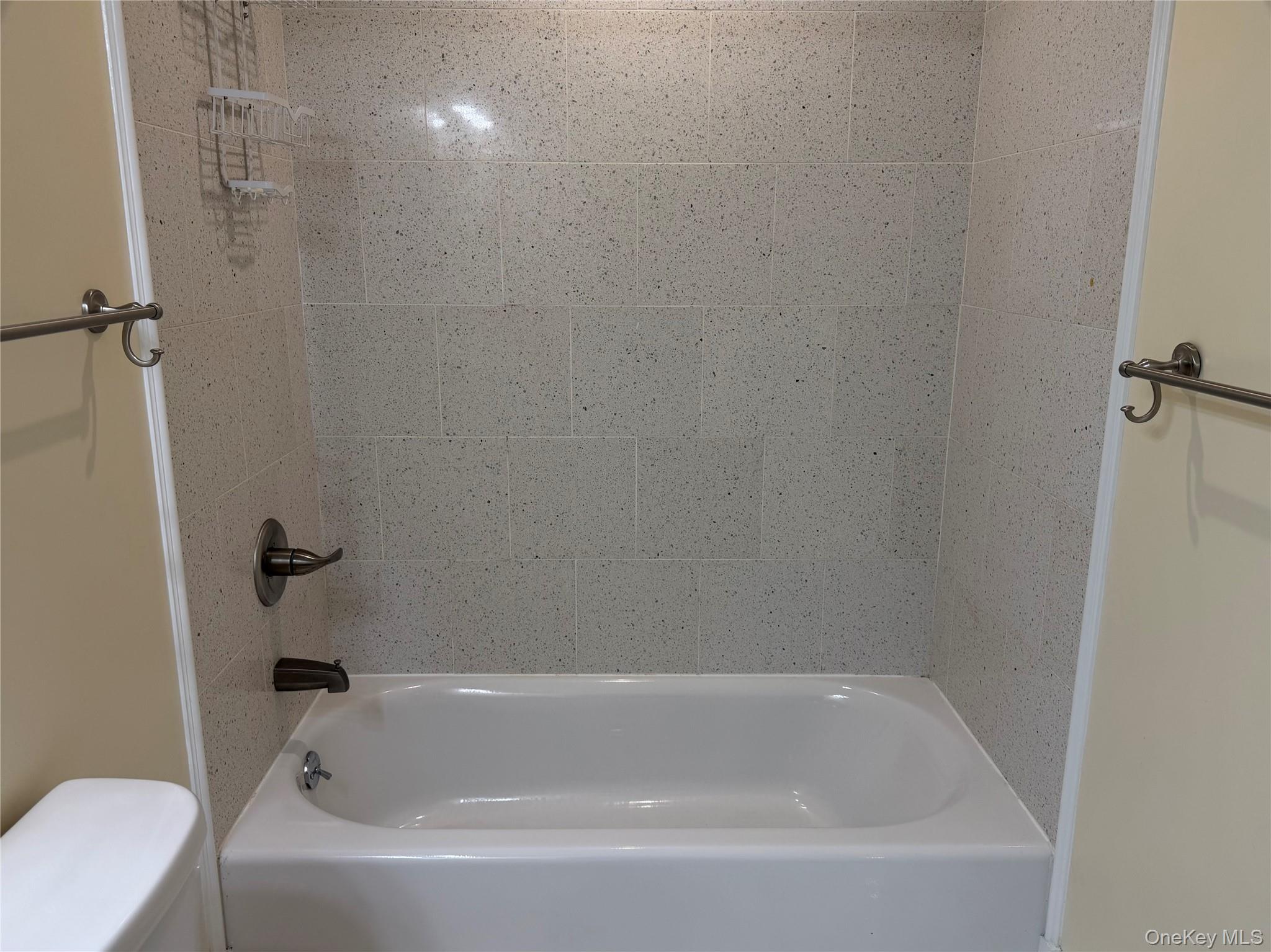 337 Main Street # 2F, Poughkeepsie, NY 12601