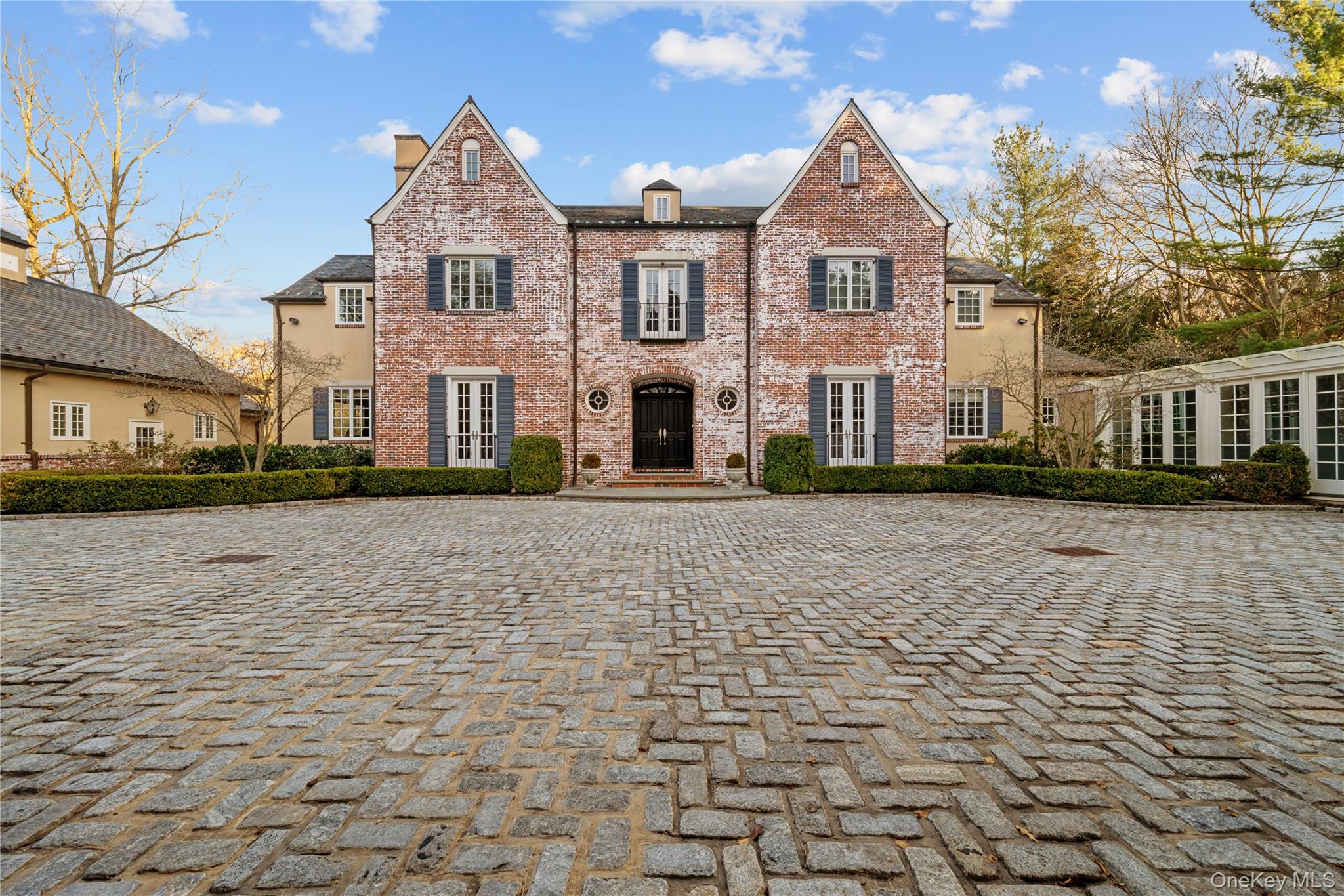 8 Serenite Lane, Muttontown, NY 11791