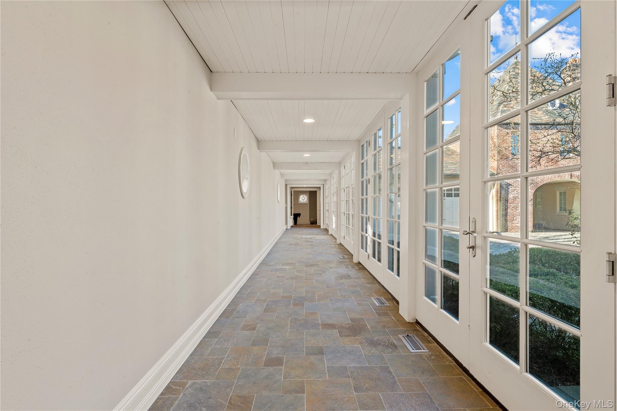 8 Serenite Lane, Muttontown, NY 11791