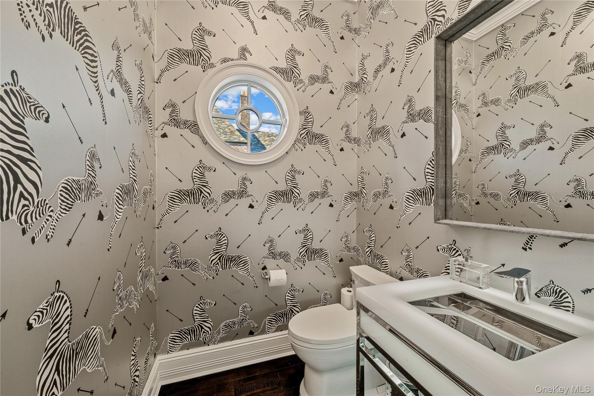 8 Serenite Lane, Muttontown, NY 11791