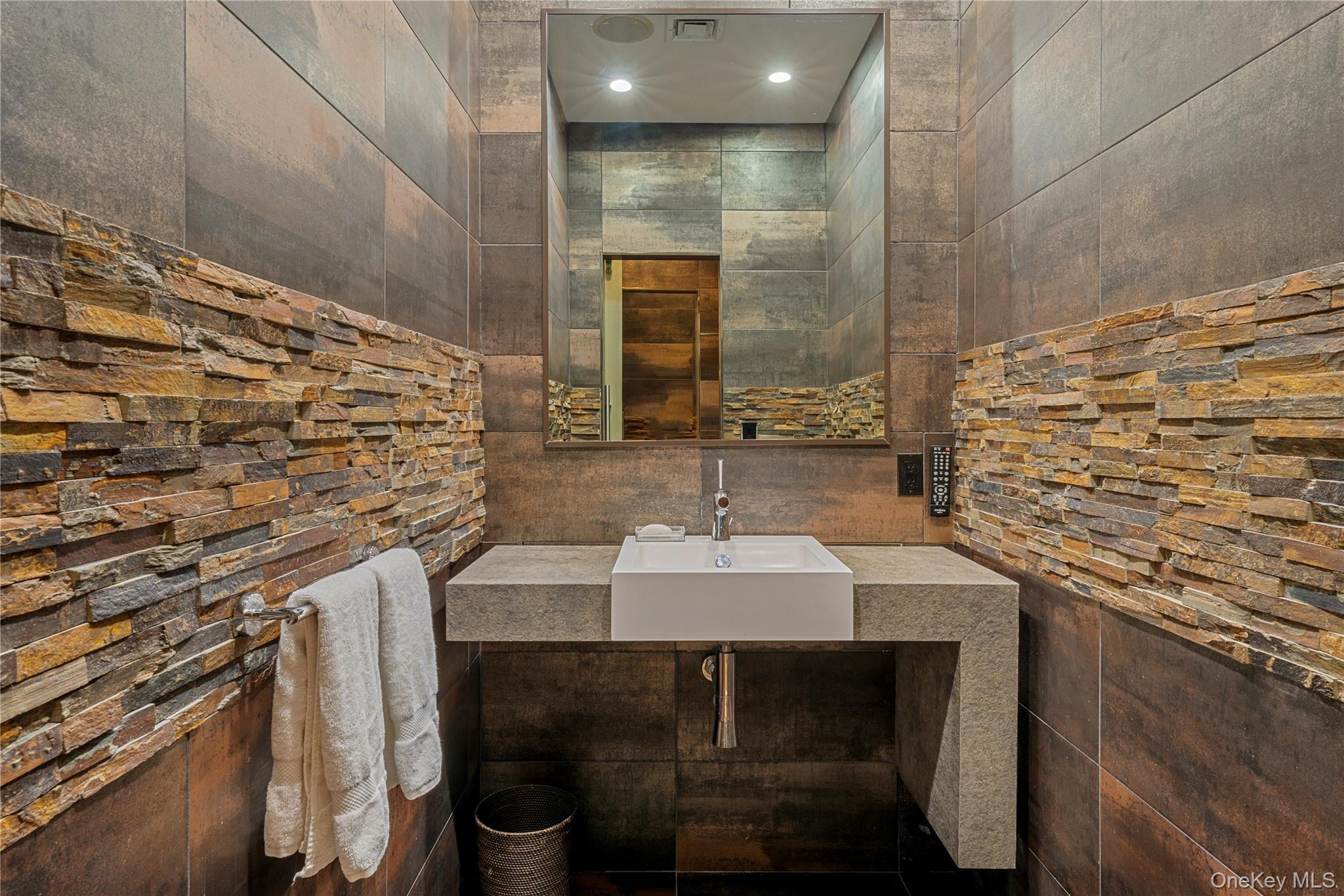 8 Serenite Lane, Muttontown, NY 11791