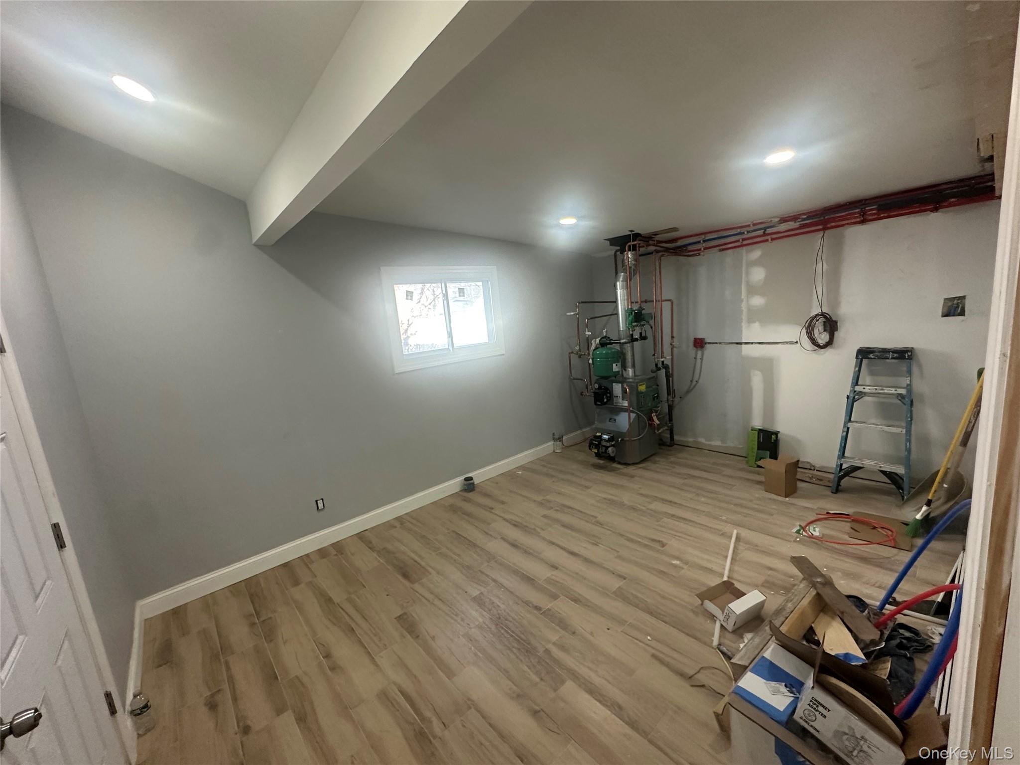 11 Belfry Lane, Hicksville, NY 11801