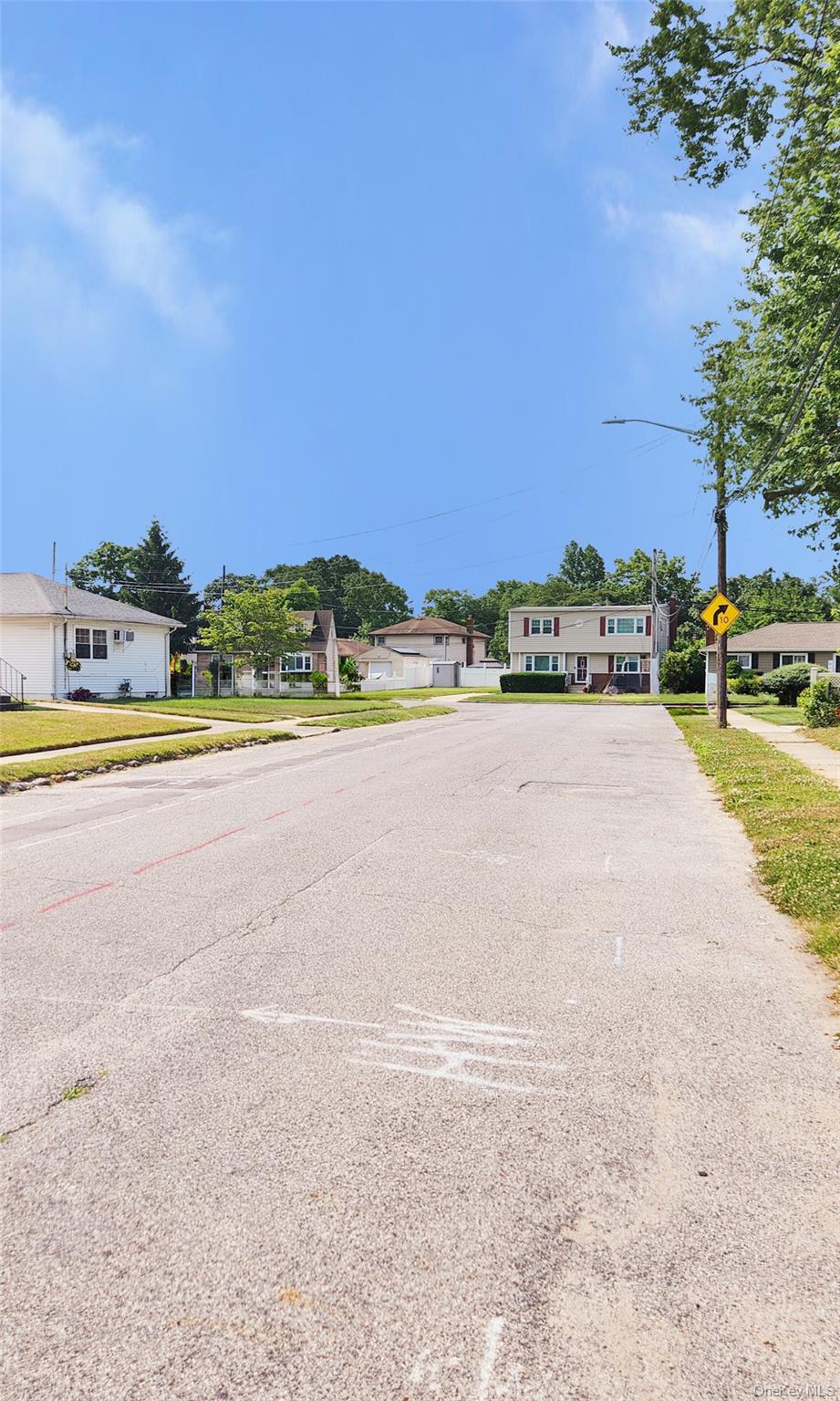 1090 Pinebrook, West Hempstead, NY 11552