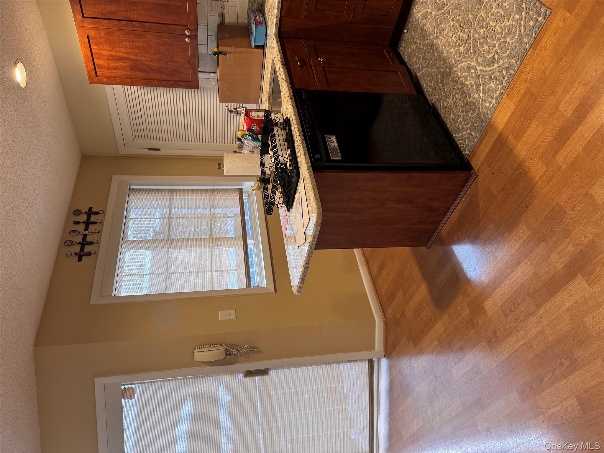 71 Eagle Ridge Way, Nanuet, NY 10954