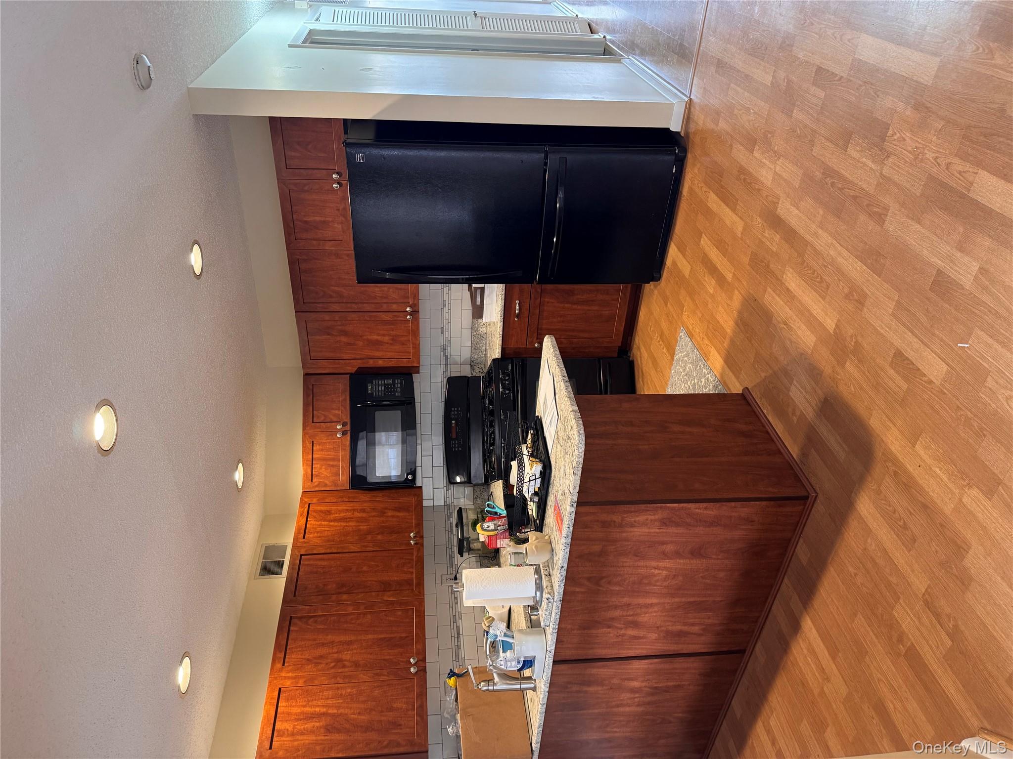 71 Eagle Ridge Way, Nanuet, NY 10954