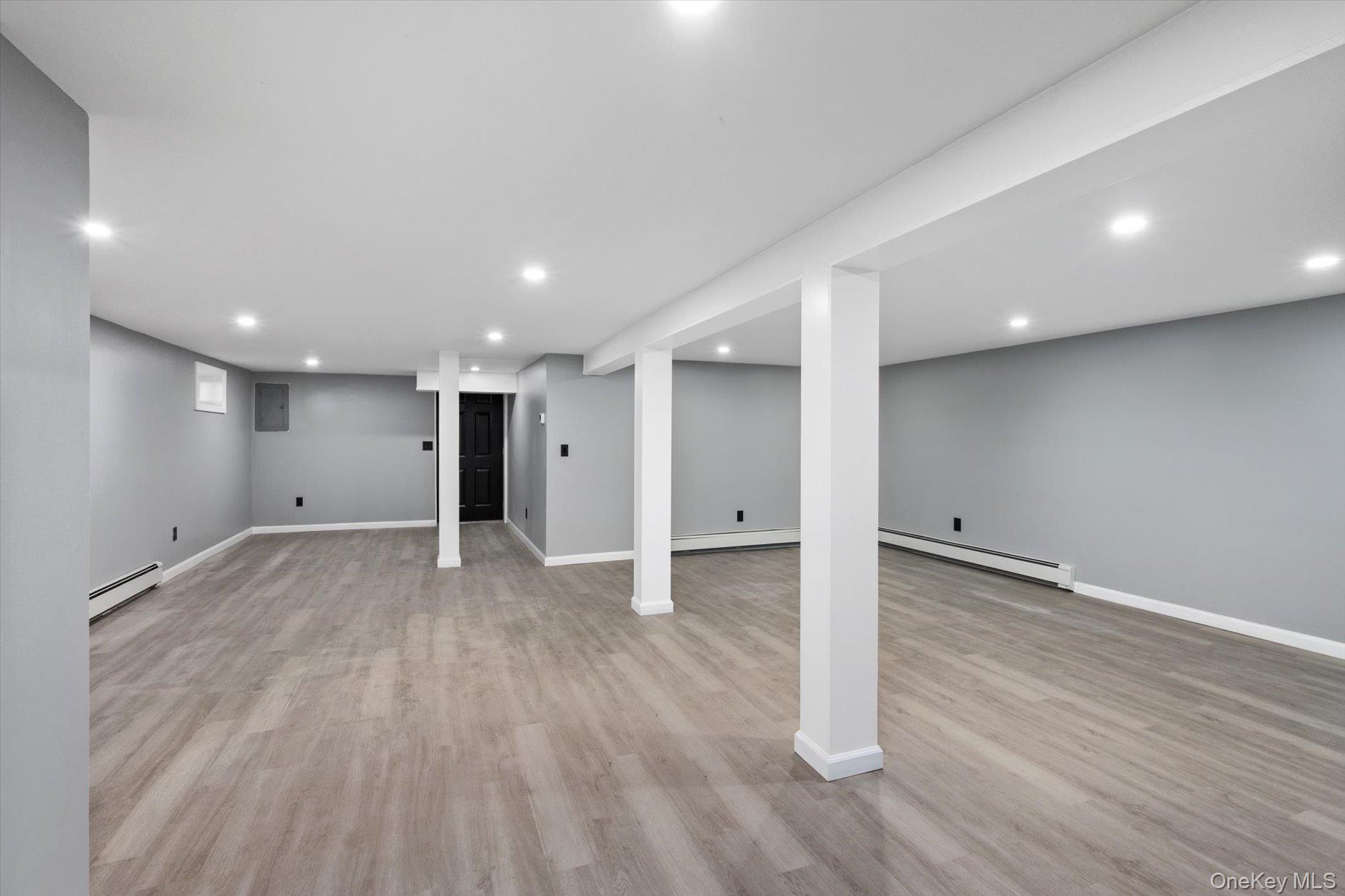 41 Embargo Place, North Babylon, NY 11703