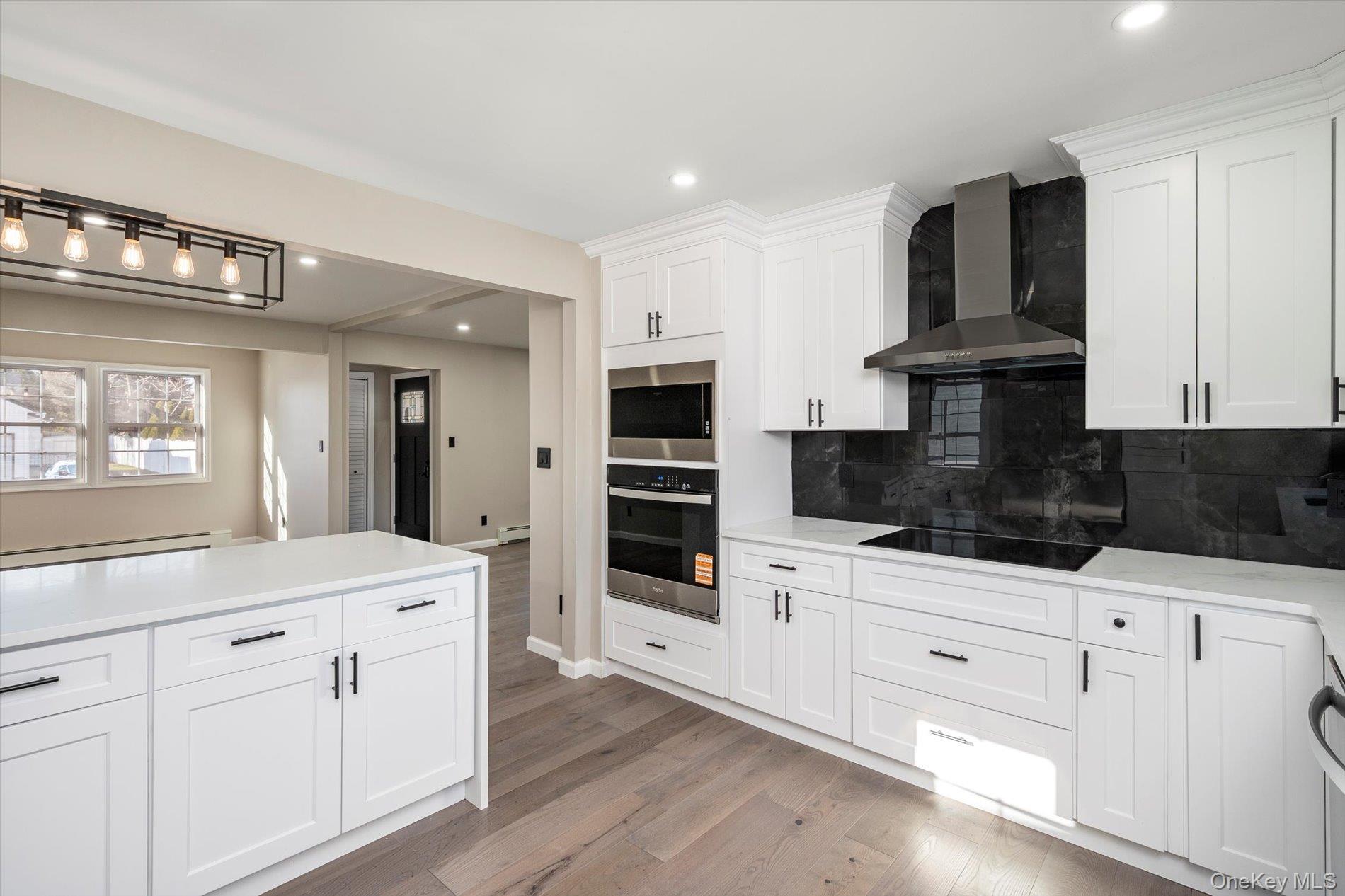 41 Embargo Place, North Babylon, NY 11703