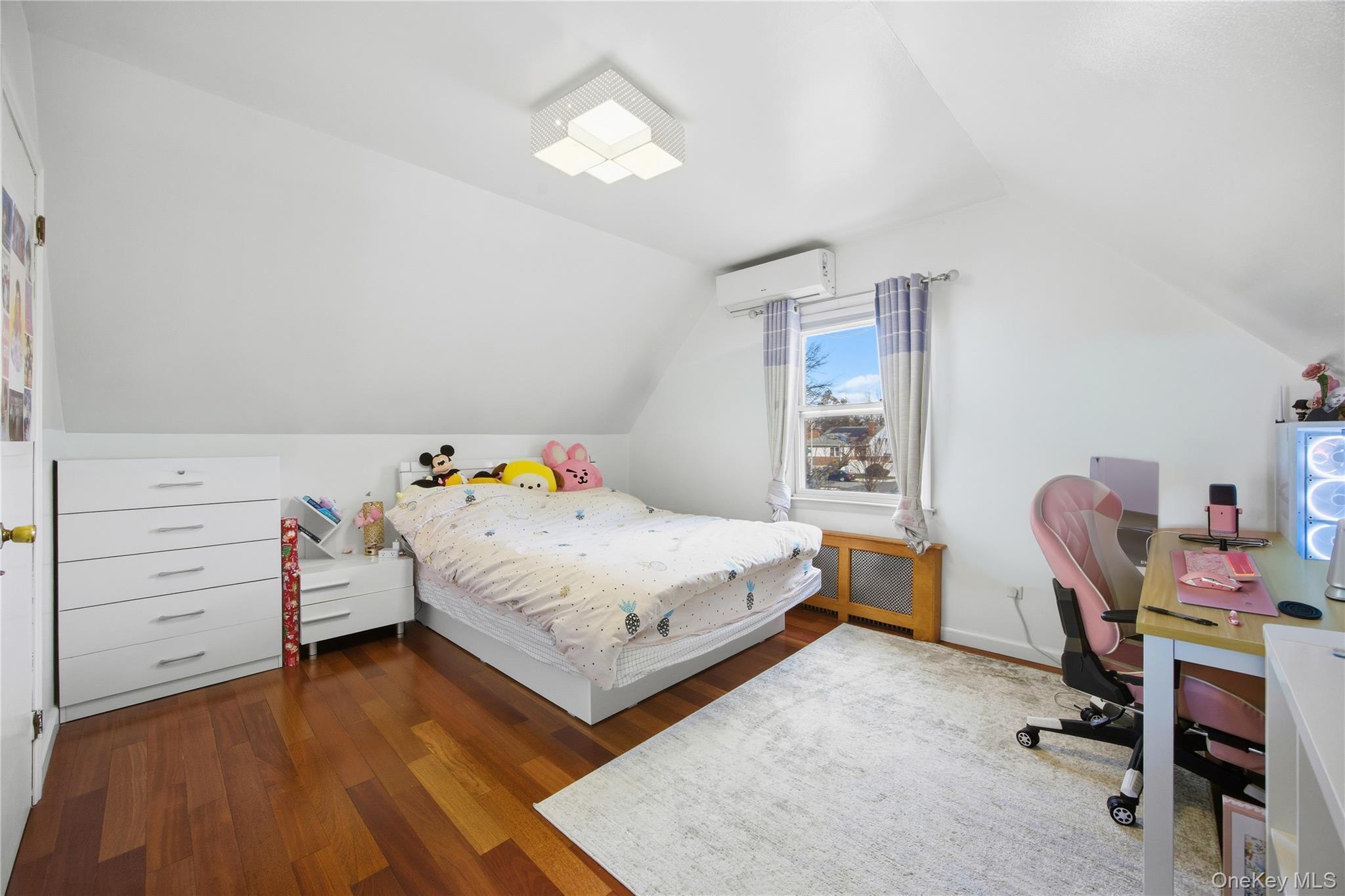 32-03 Clearview Expressway, Bayside, NY 11361