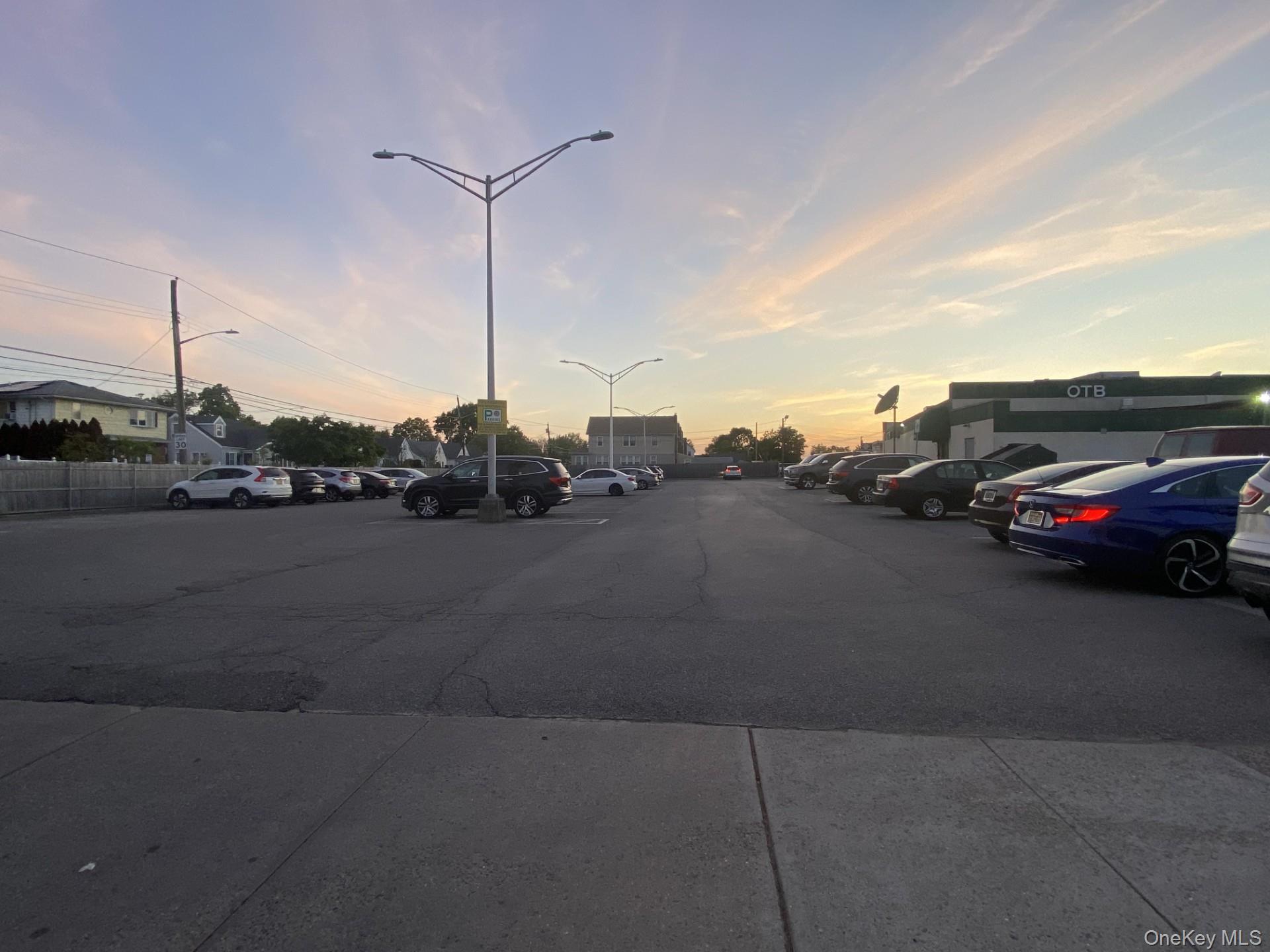 1081 Hempstead, Franklin Square, NY 11010