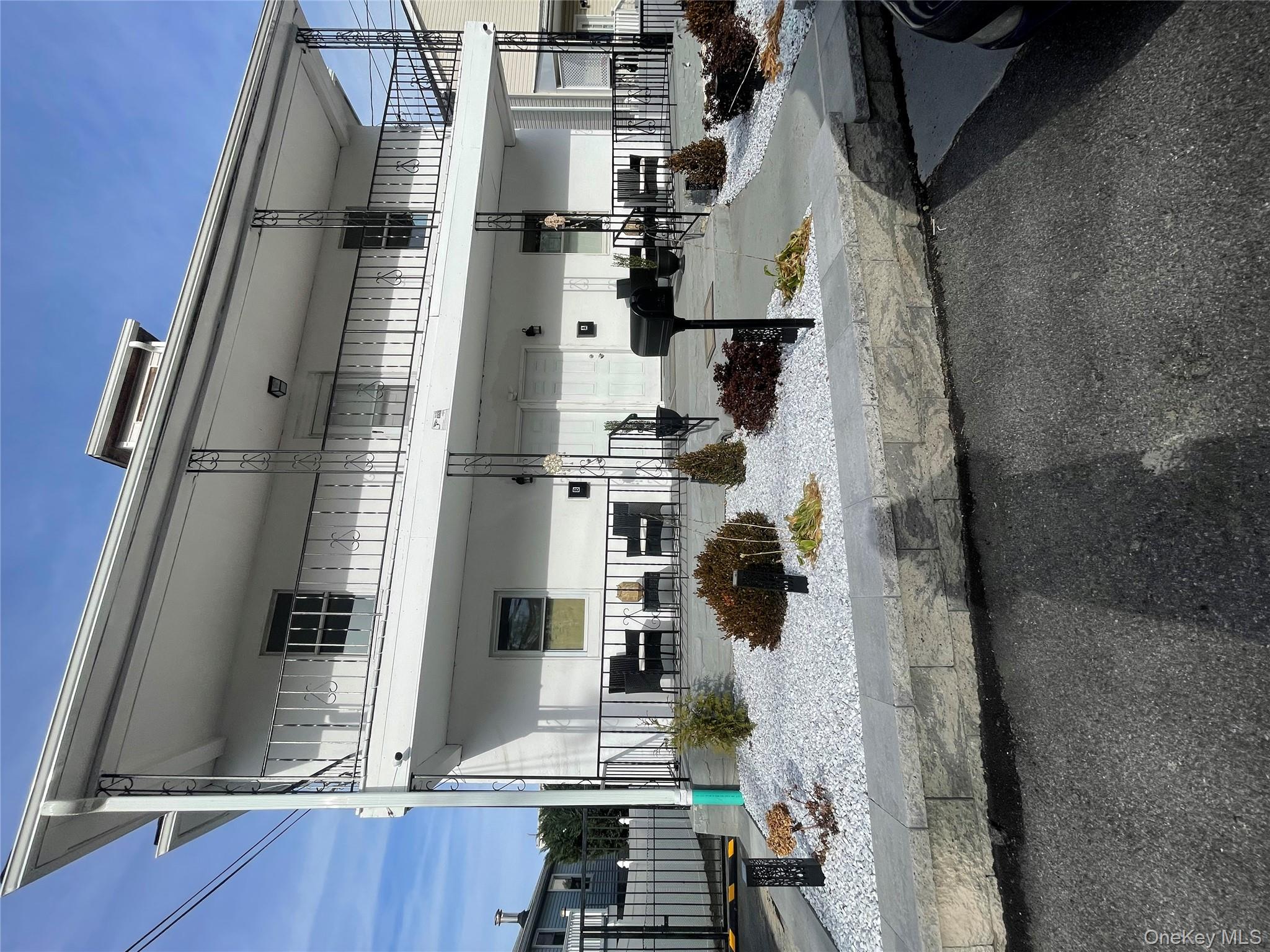 70 Dobbs Ferry Road, White Plains, NY 10607