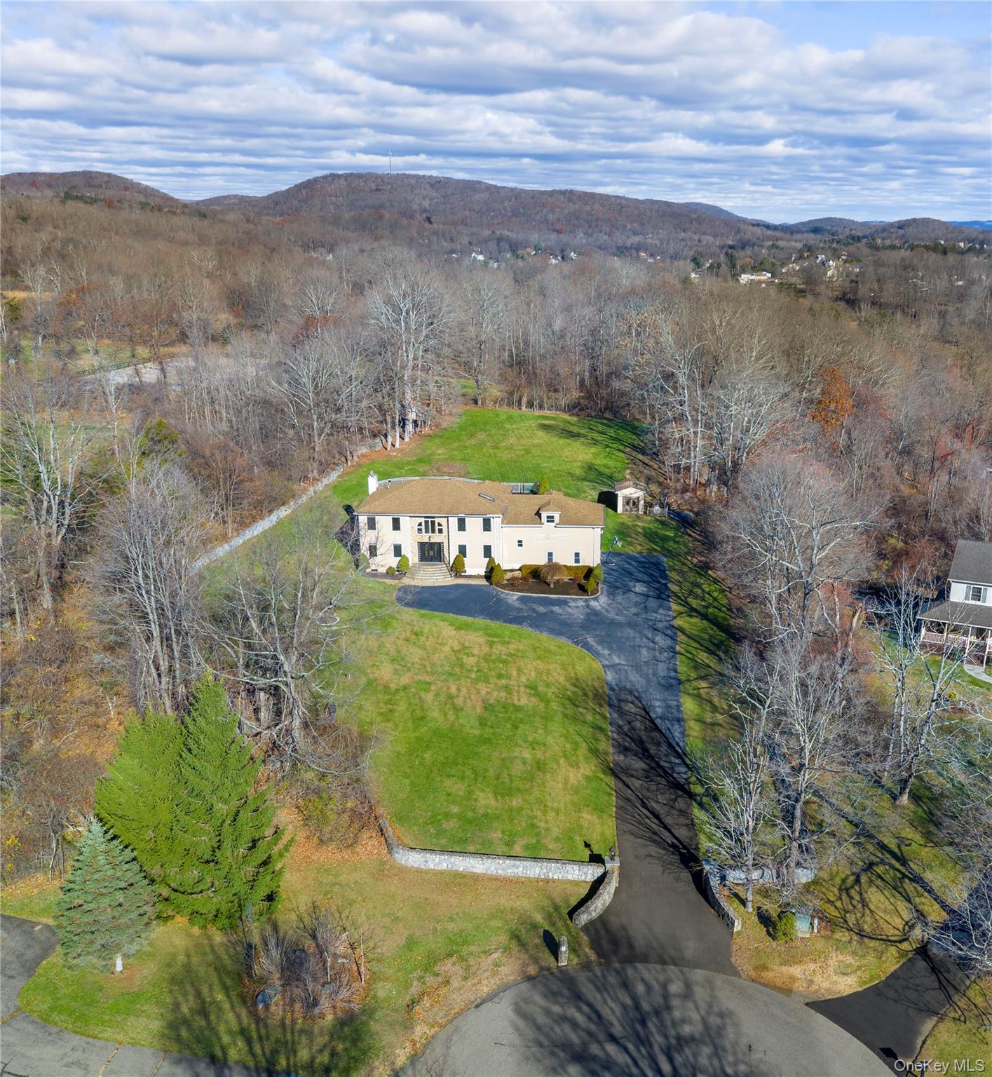 9 Caroline Drive, Patterson, NY 12563