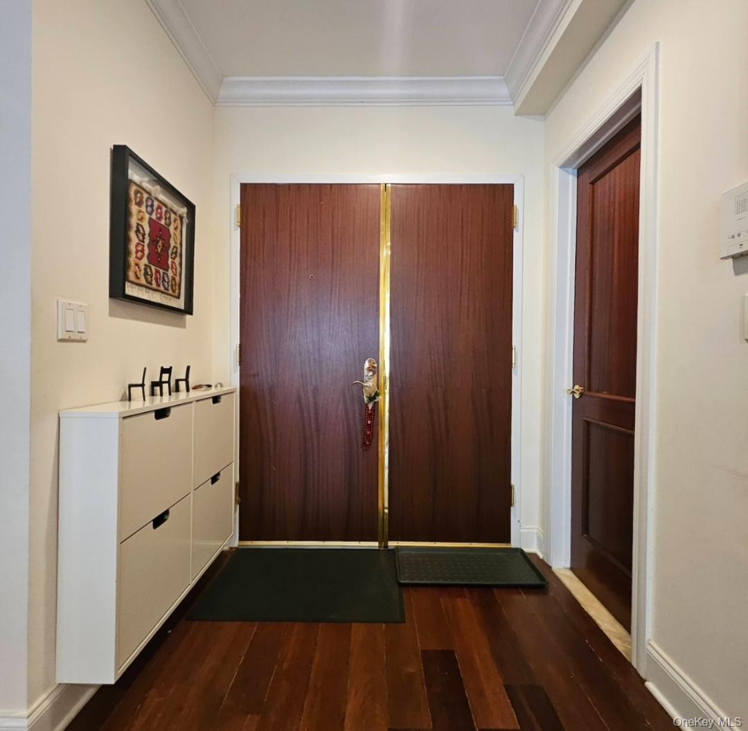 171 Great Neck Road, Great Neck, NY 11021