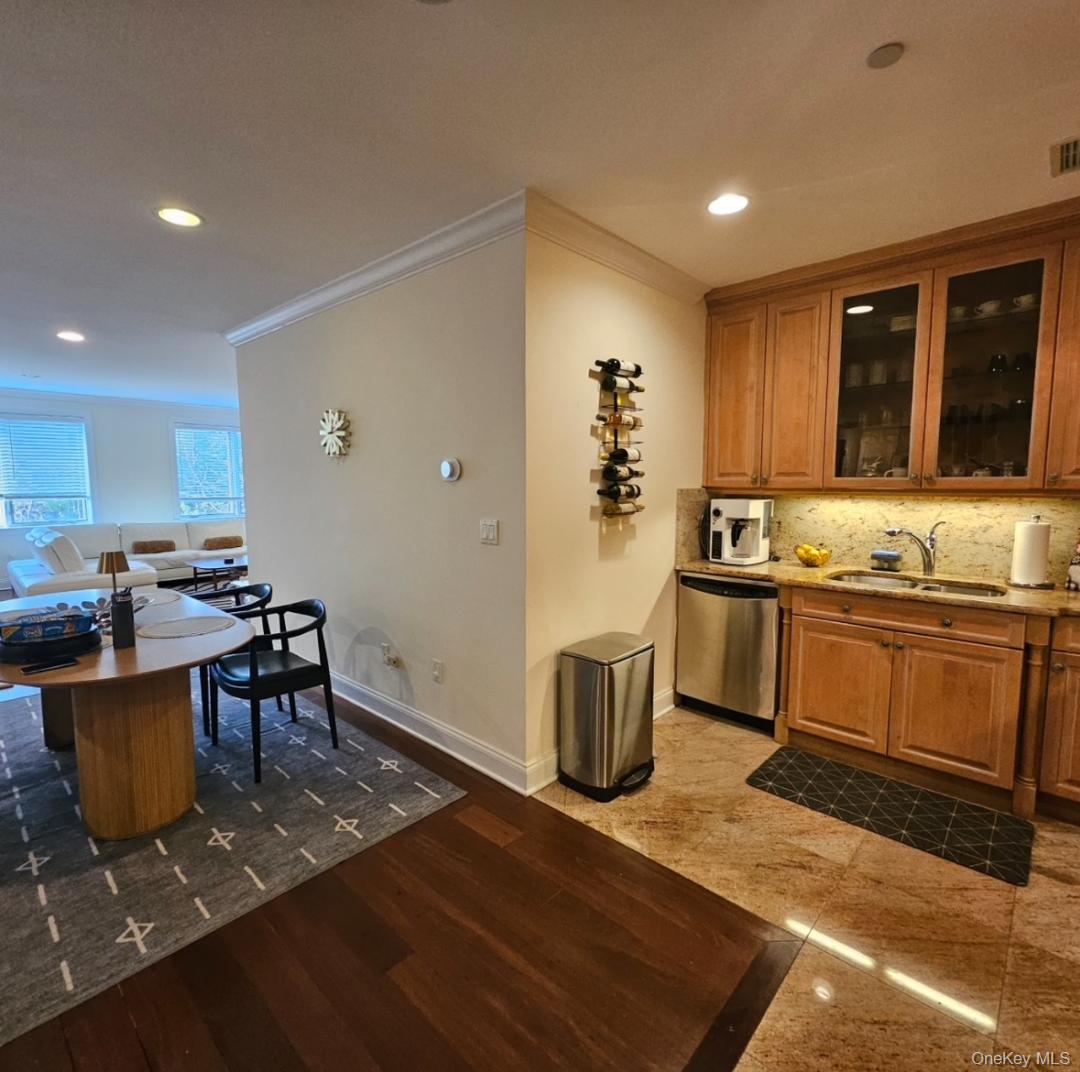 171 Great Neck Road, Great Neck, NY 11021