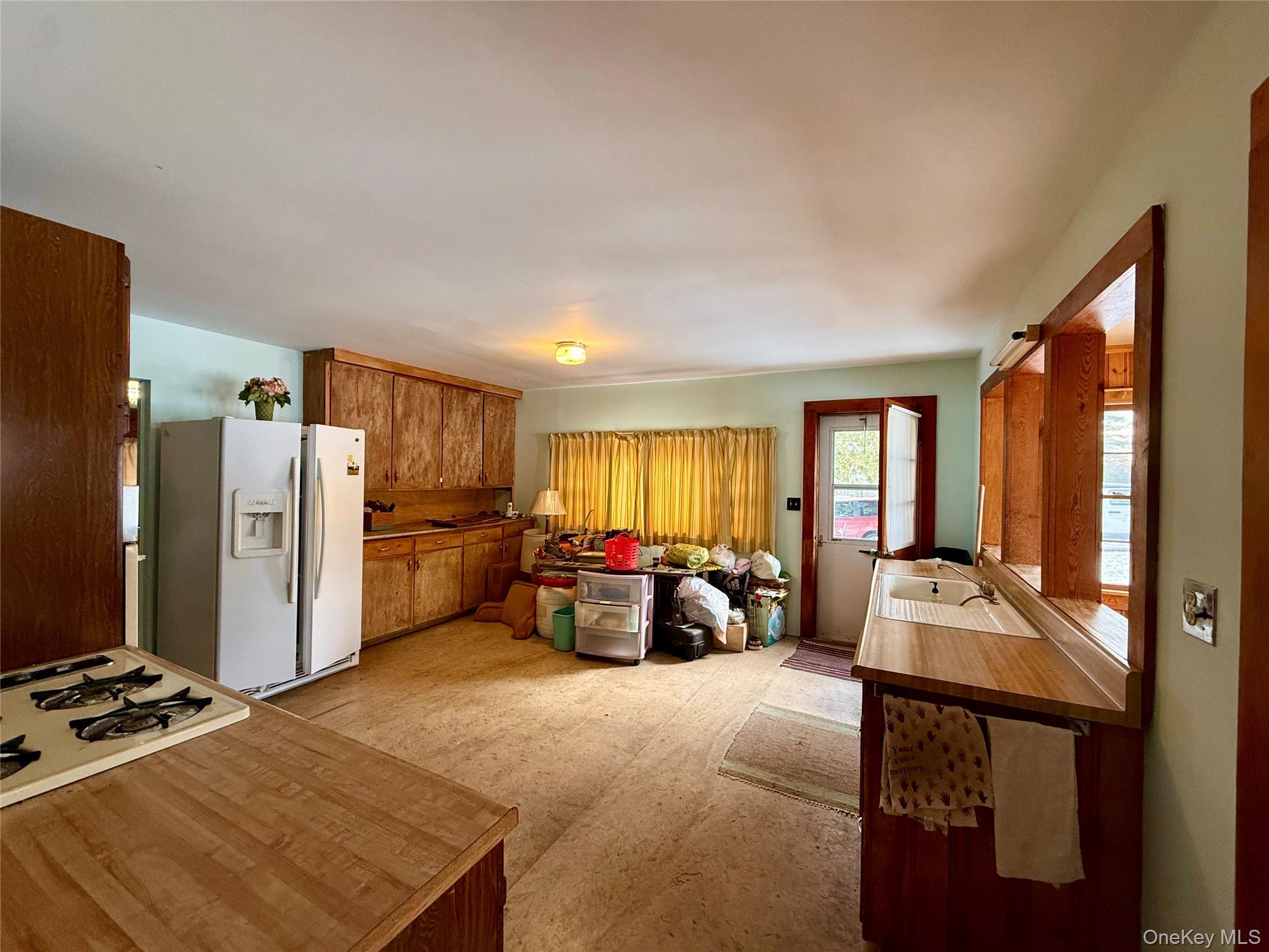 111 Mail Road, Barryville, NY 12719