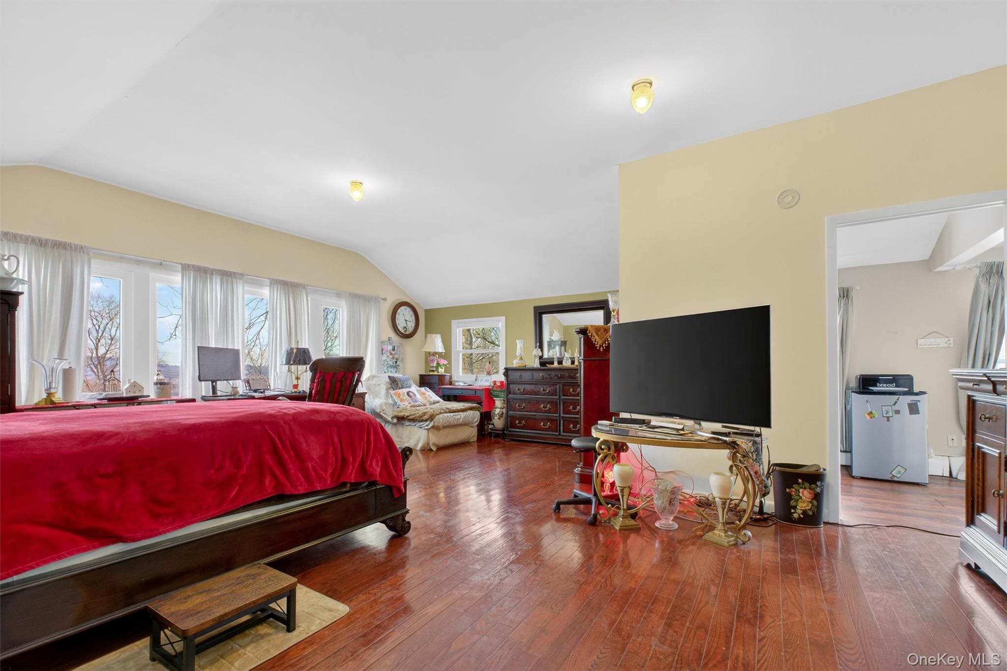 29 Walton Drive, Mahopac, NY 10541