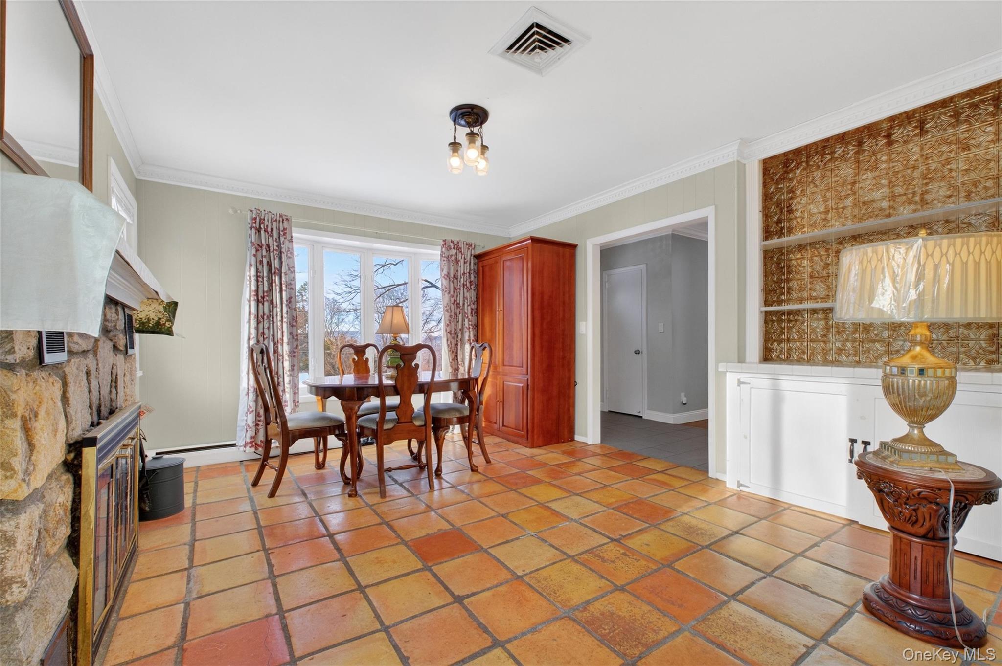 29 Walton Drive, Mahopac, NY 10541