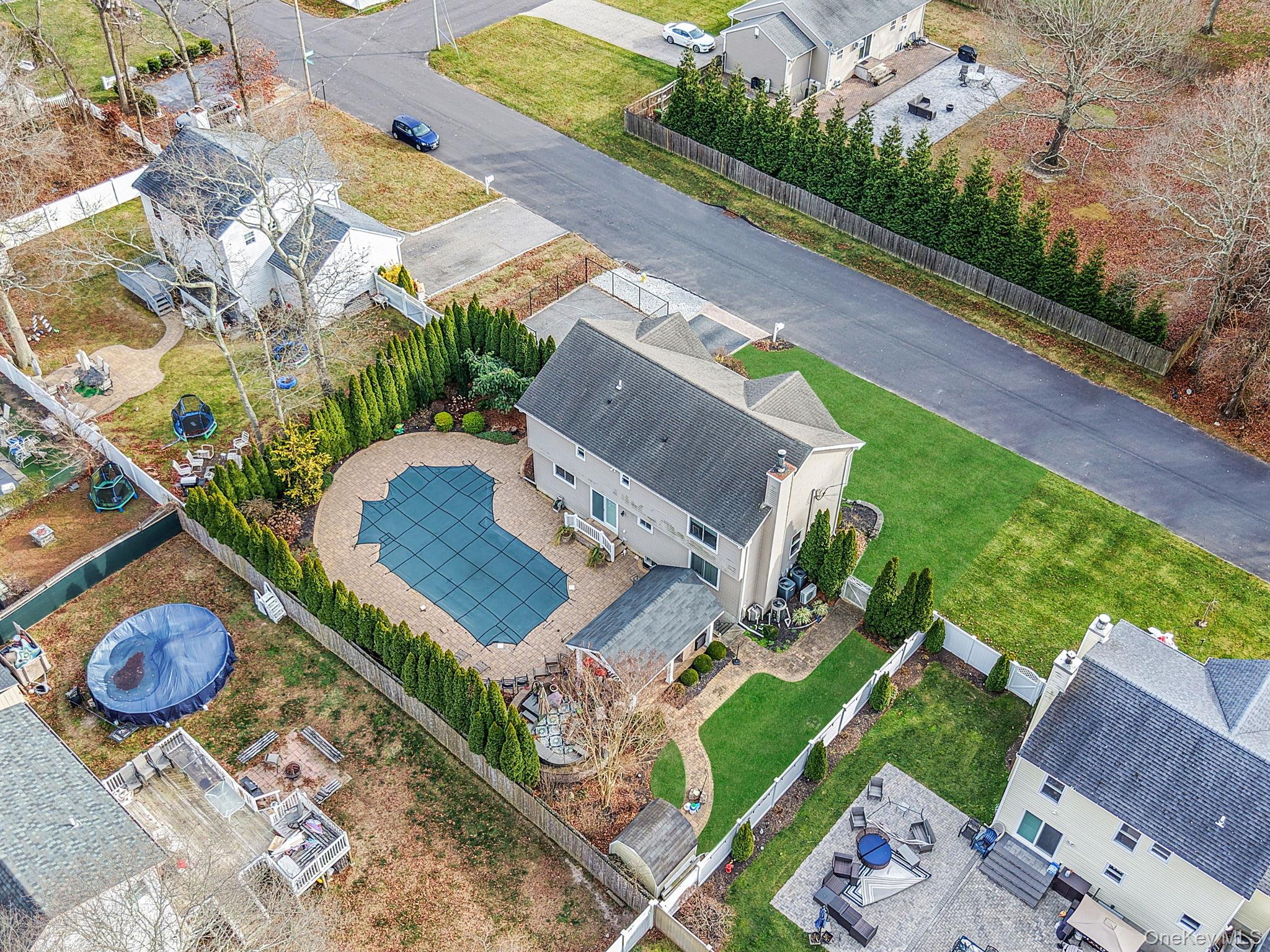 31 Southaven Avenue, Mastic, NY 11950