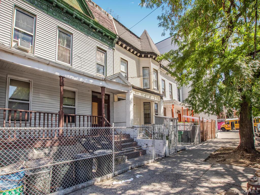 279 E 169th Street, Bronx, NY 10456