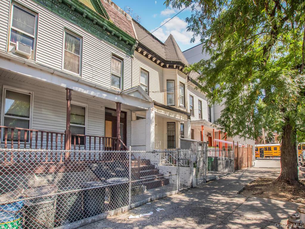 279 E 169th Street, Bronx, NY 10456