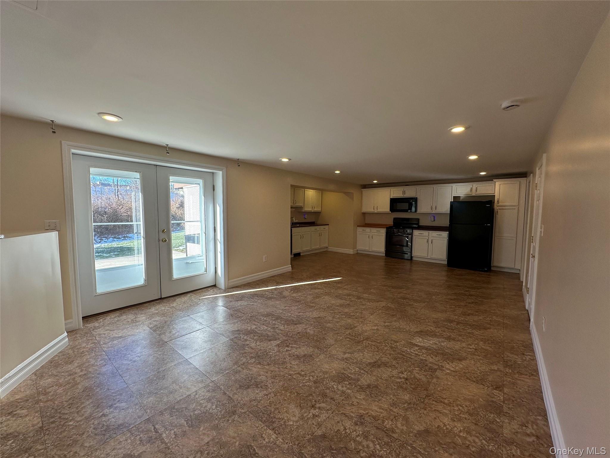 27 Meadow Street, Newburgh, NY 12550