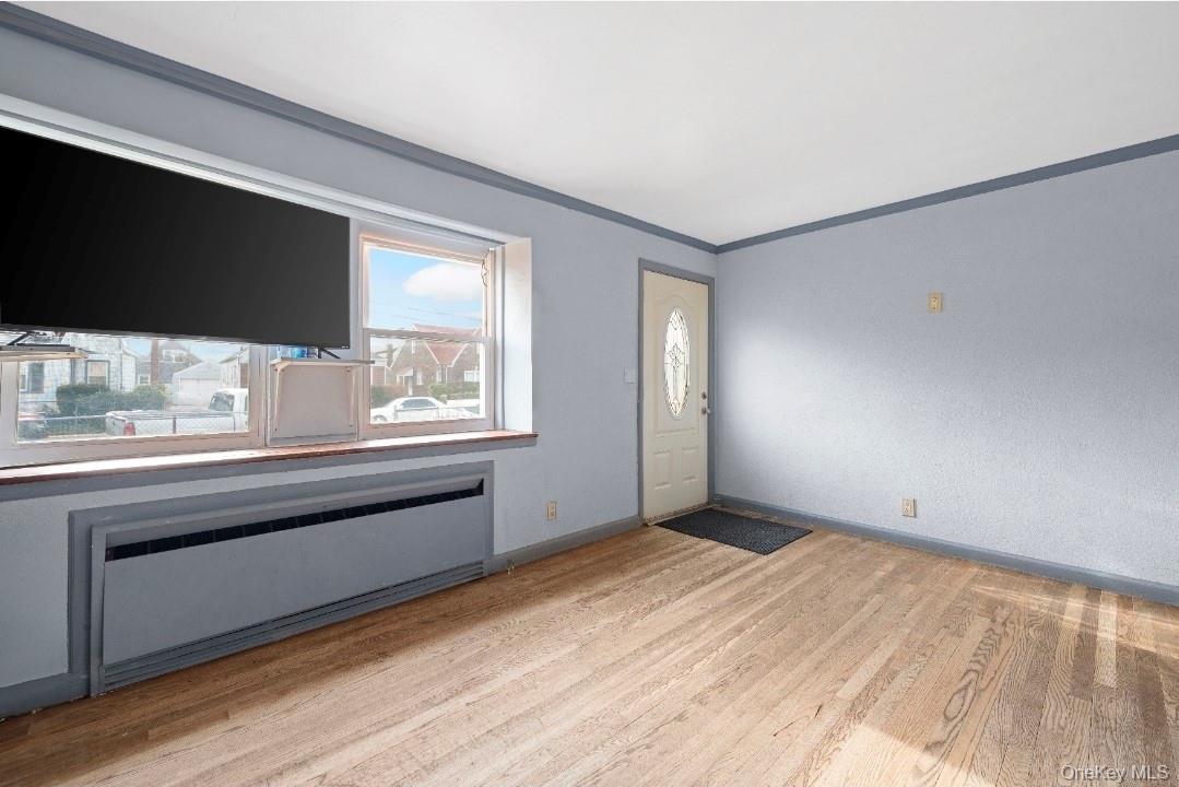 225 Windsor Parkway, Hempstead, NY 11550