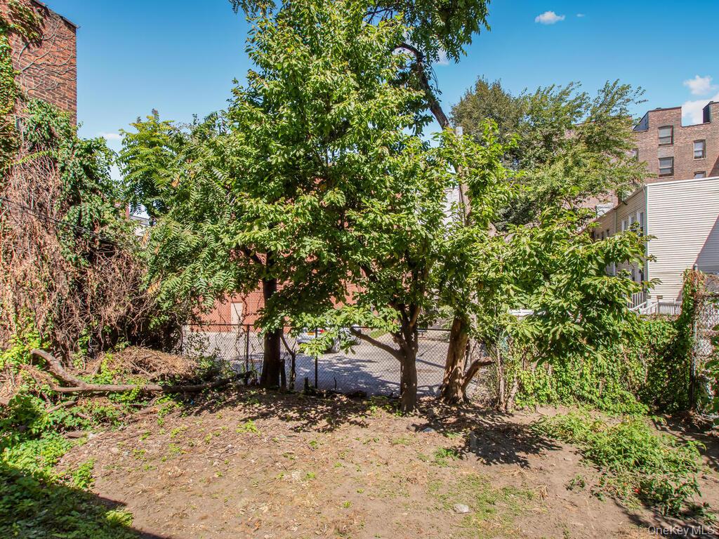 277 E 169th Street, Bronx, NY 10456