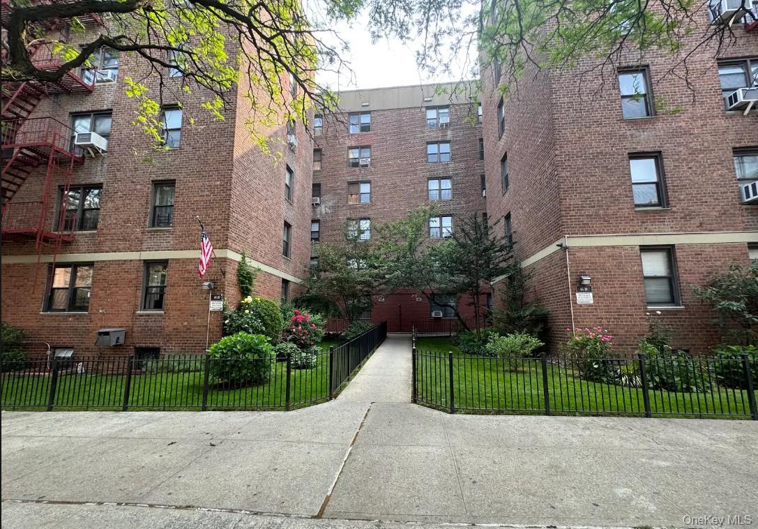 65-39 108 Street # E6, Forest Hills, NY 11375
