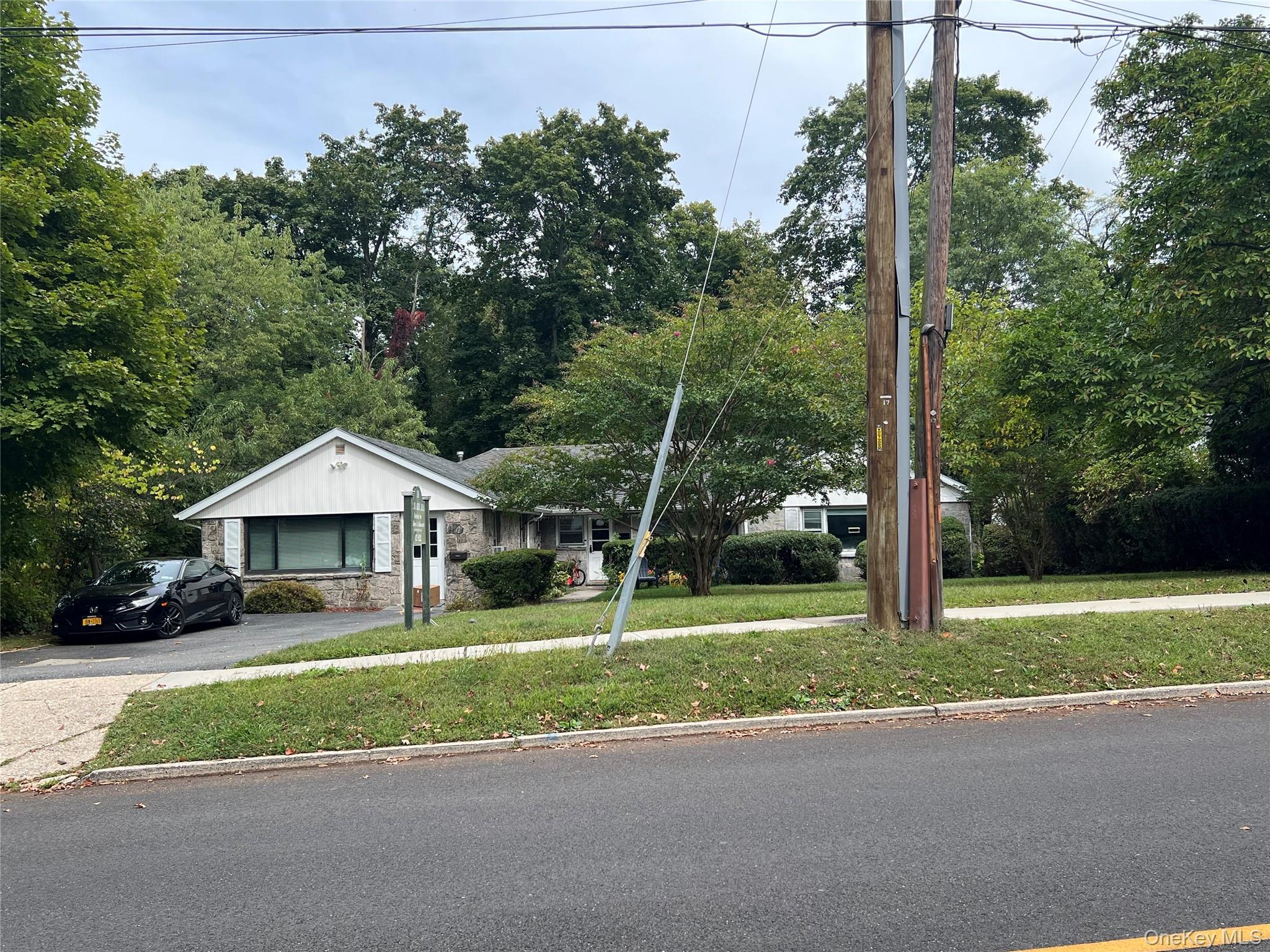 118 Nassau Road, Huntington, NY 11743