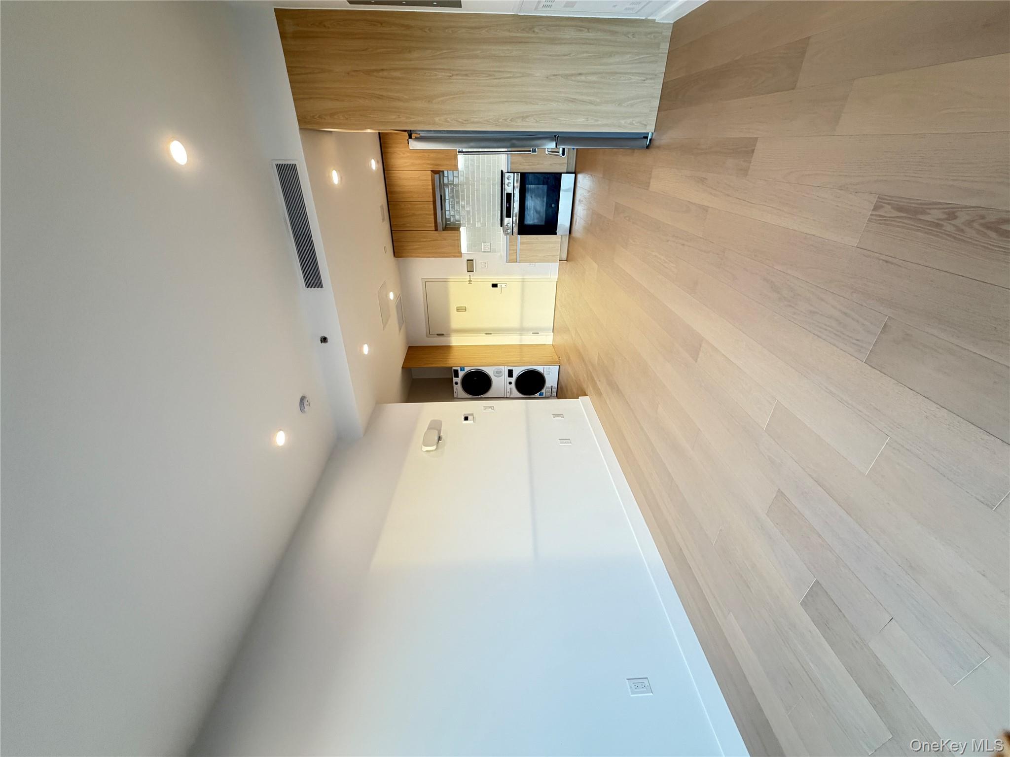 150-02 Northern Boulevard # 3D, Flushing, NY 11354