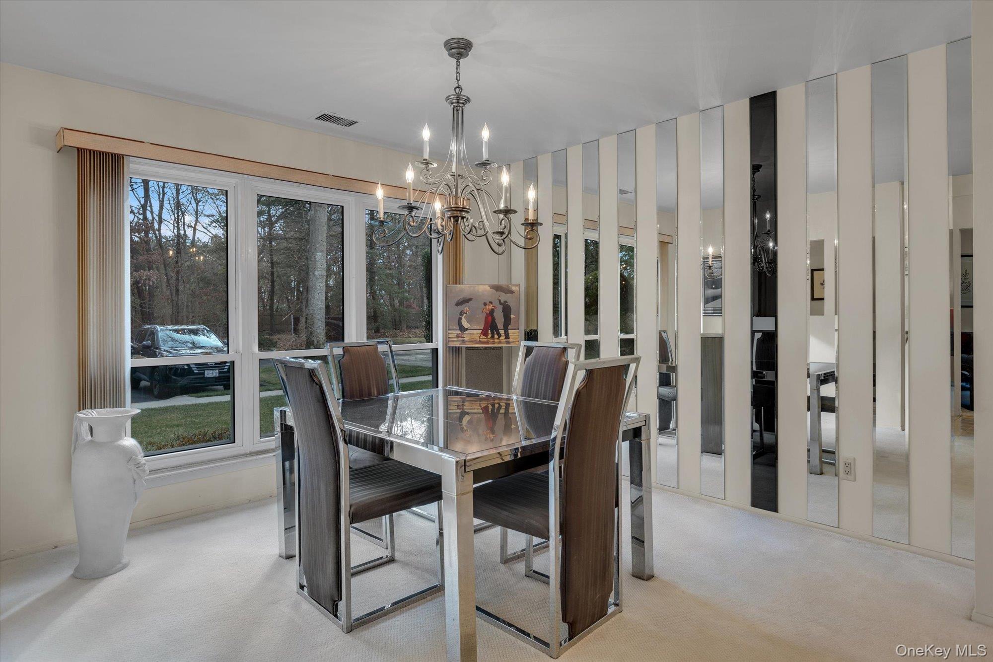 101 Dari Drive, Holbrook, NY 11741