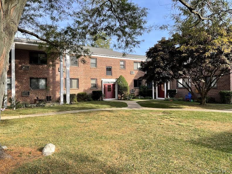 22 Lawrence Drive # C, White Plains, NY 10603