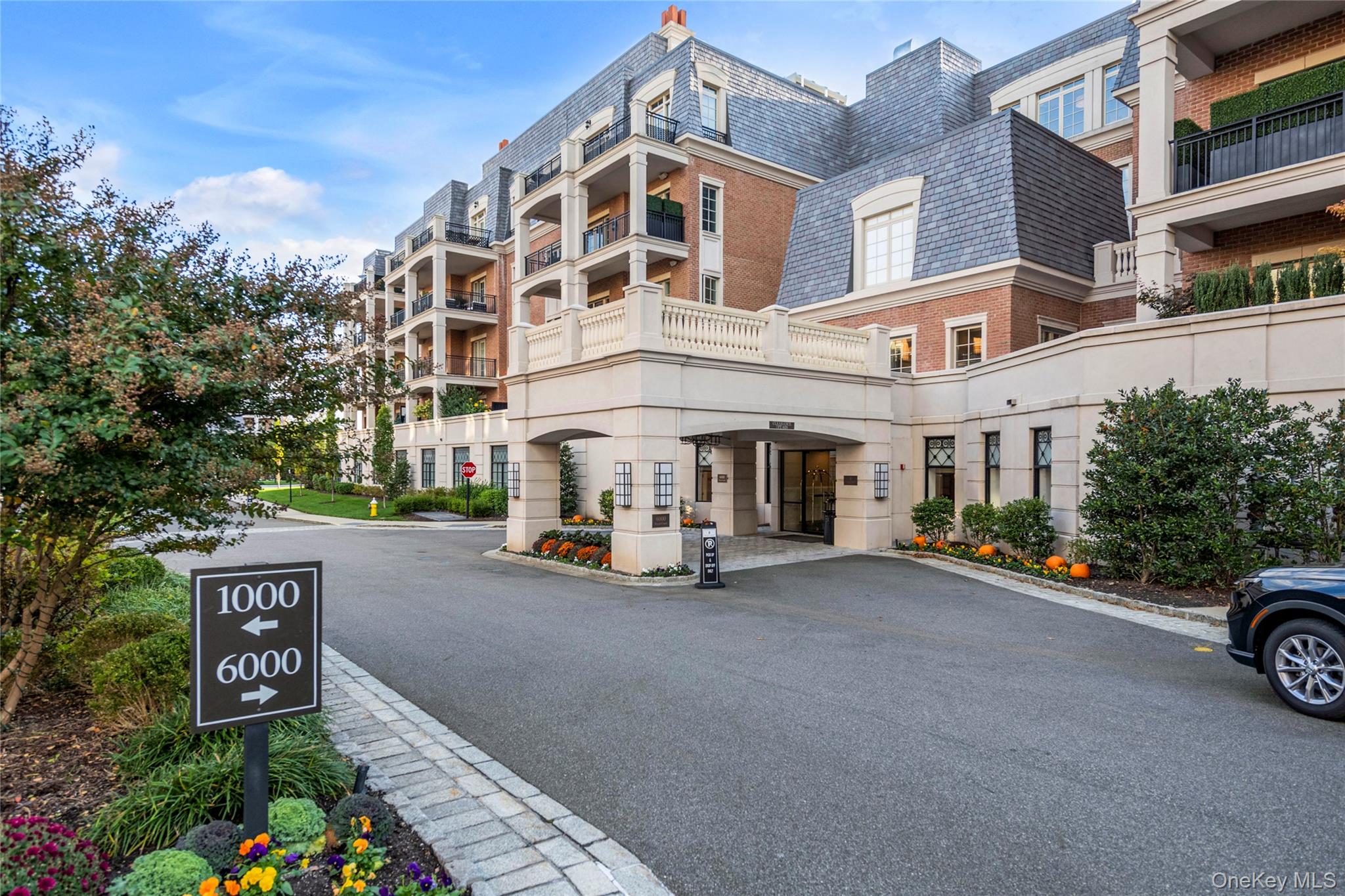 5000 Royal Court # 5114, North Hills, NY 11040