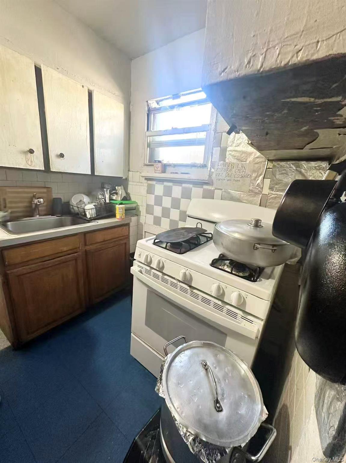 5622 Van Cleef Street, Corona, NY 11368