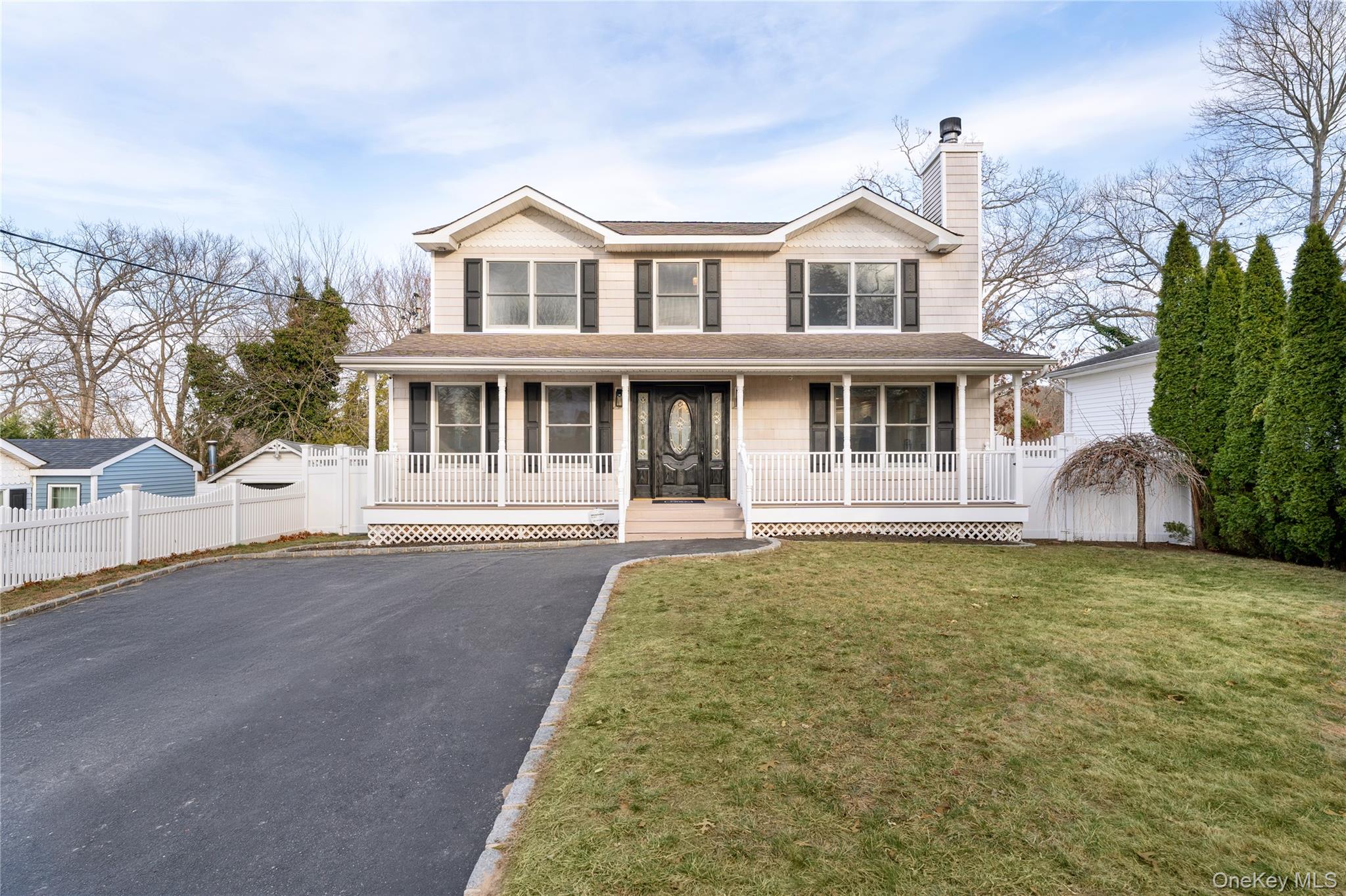 7 Atlantic Drive, Sound Beach, NY 11789