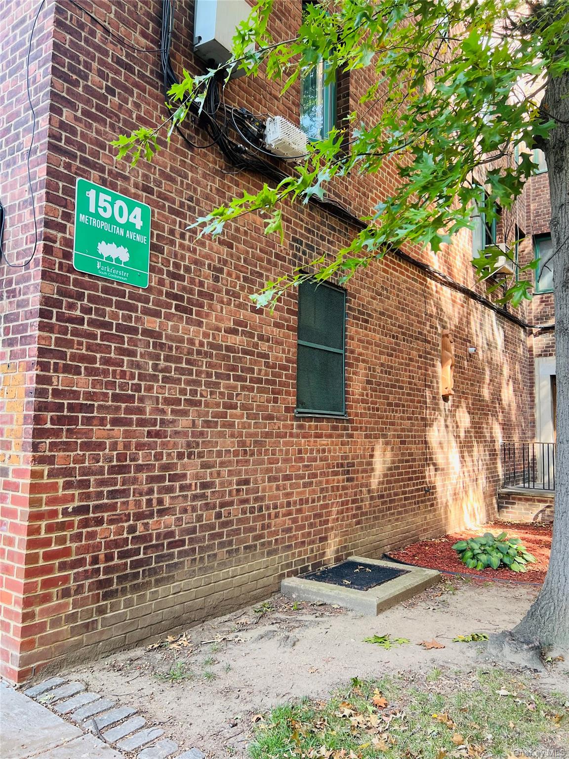 1504 Metropolitan Avenue # ME, Bronx, NY 10462