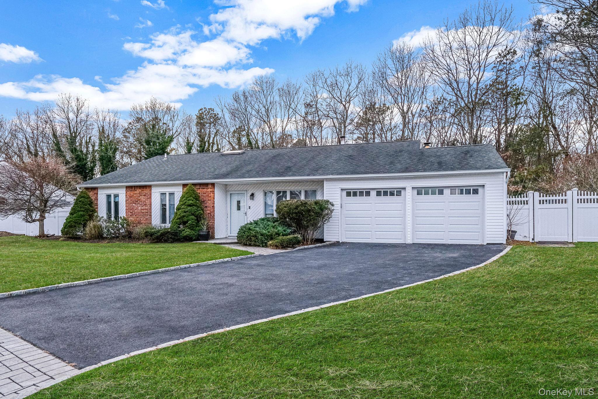 32 San Rafael Avenue, Holbrook, NY 11741