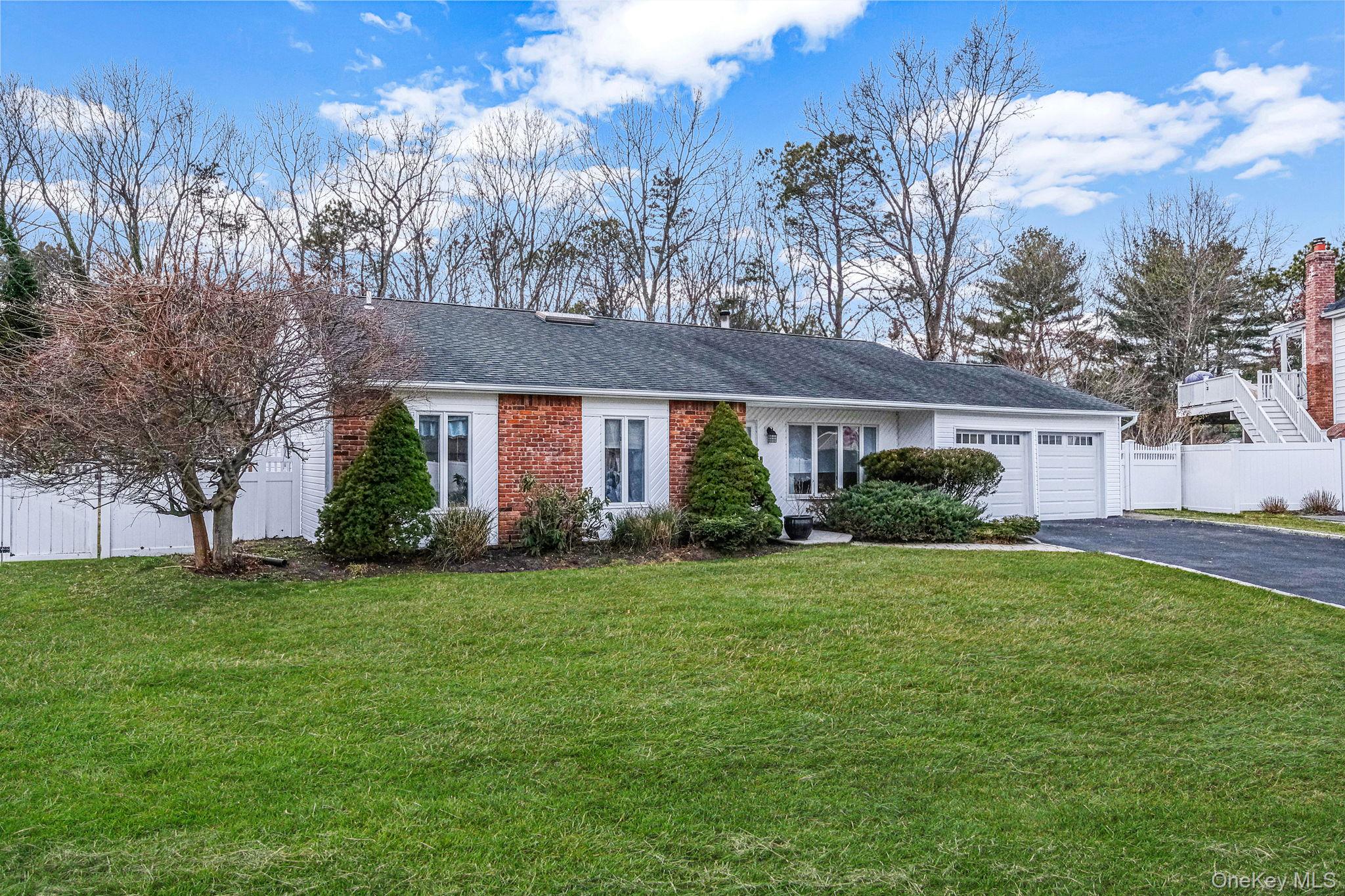 32 San Rafael Avenue, Holbrook, NY 11741