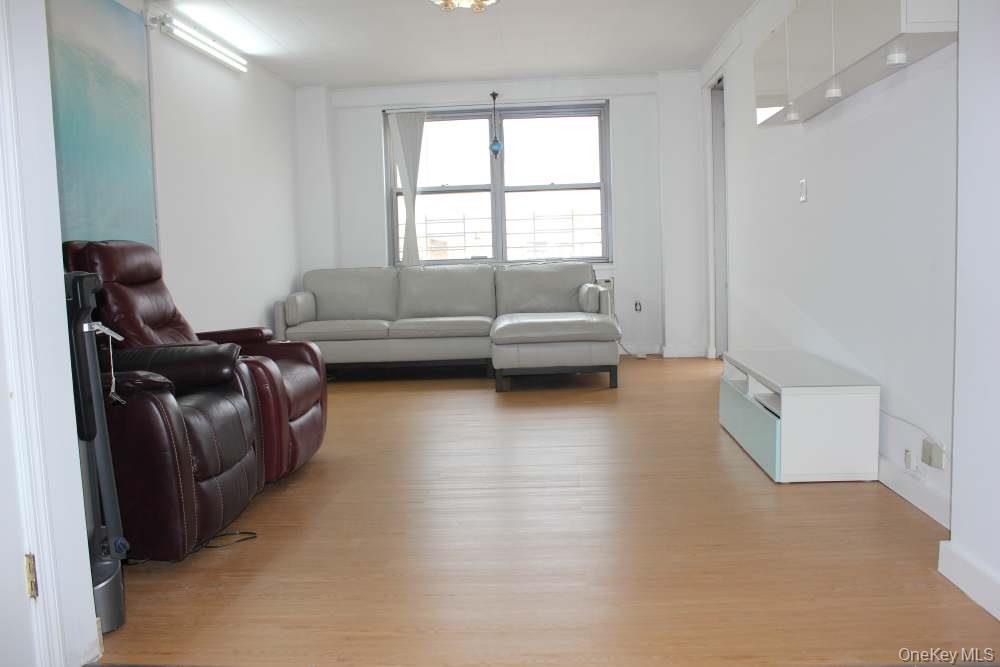 61-25 97 Street # 15-J, Rego Park, NY 11374