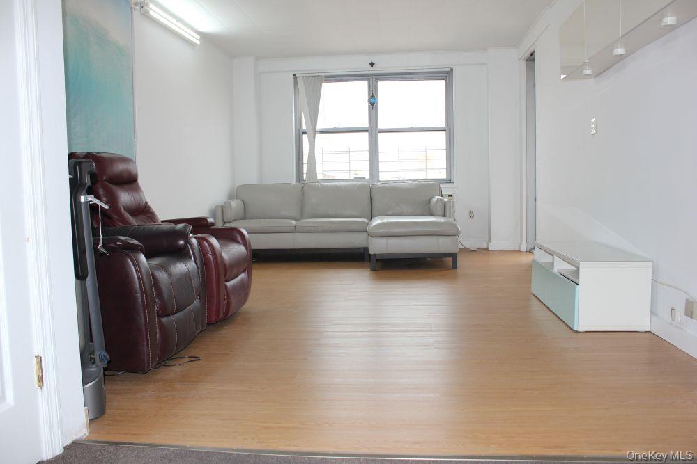 61-25 97 Street # 15-J, Rego Park, NY 11374