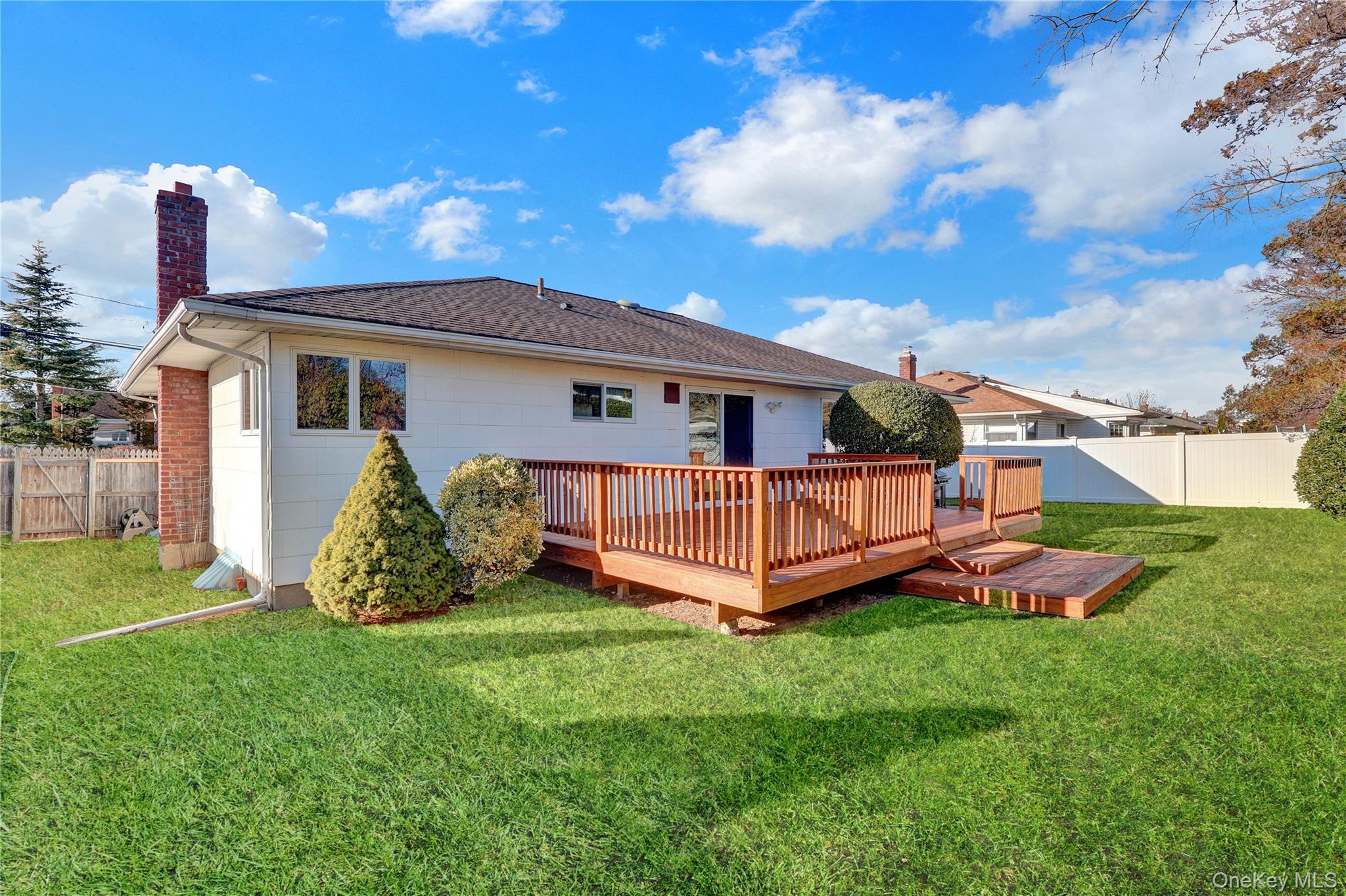 607 Saint George Avenue, North Babylon, NY 11703