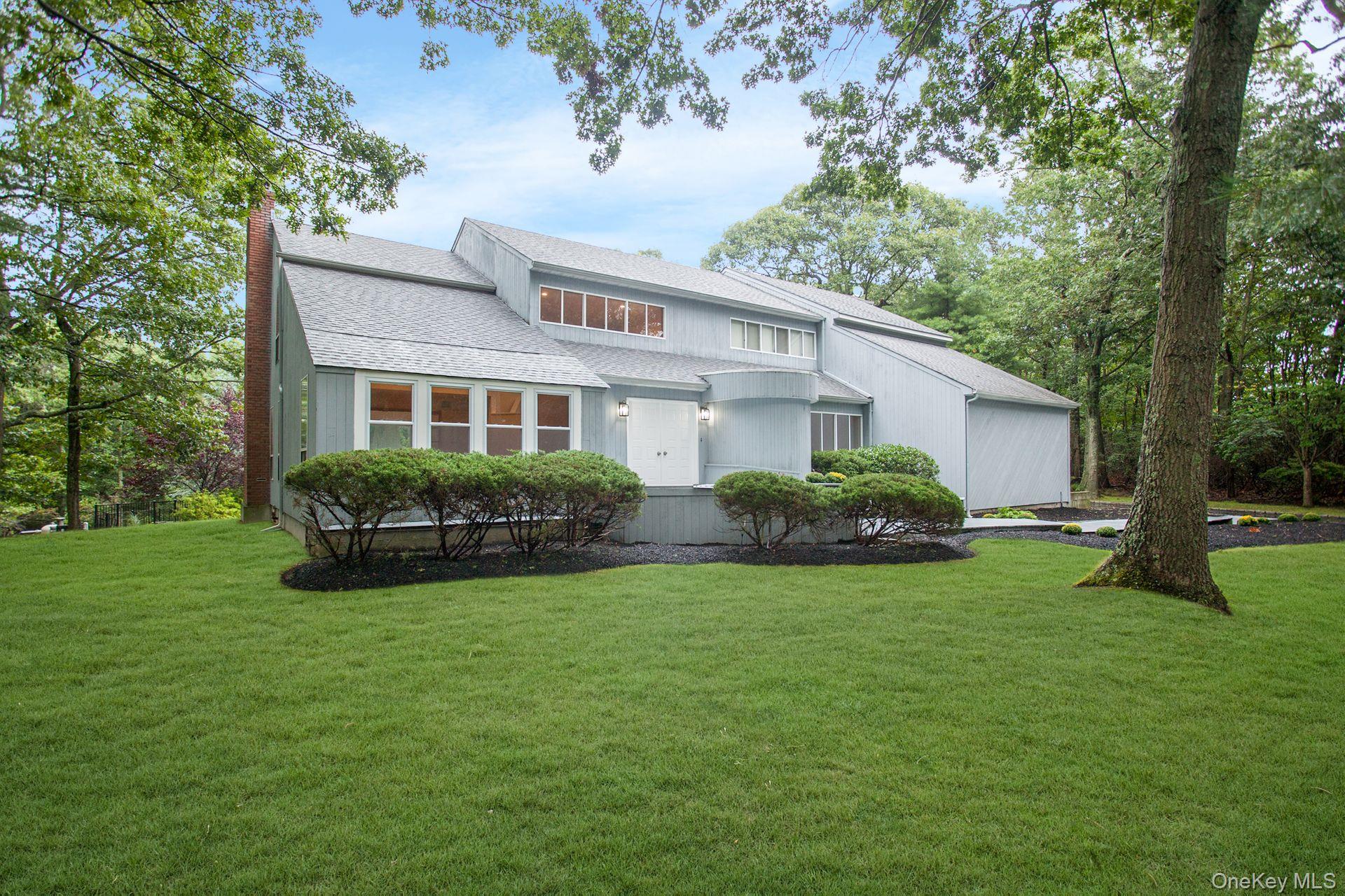 12 N Ridge Road, Setauket, NY 11733