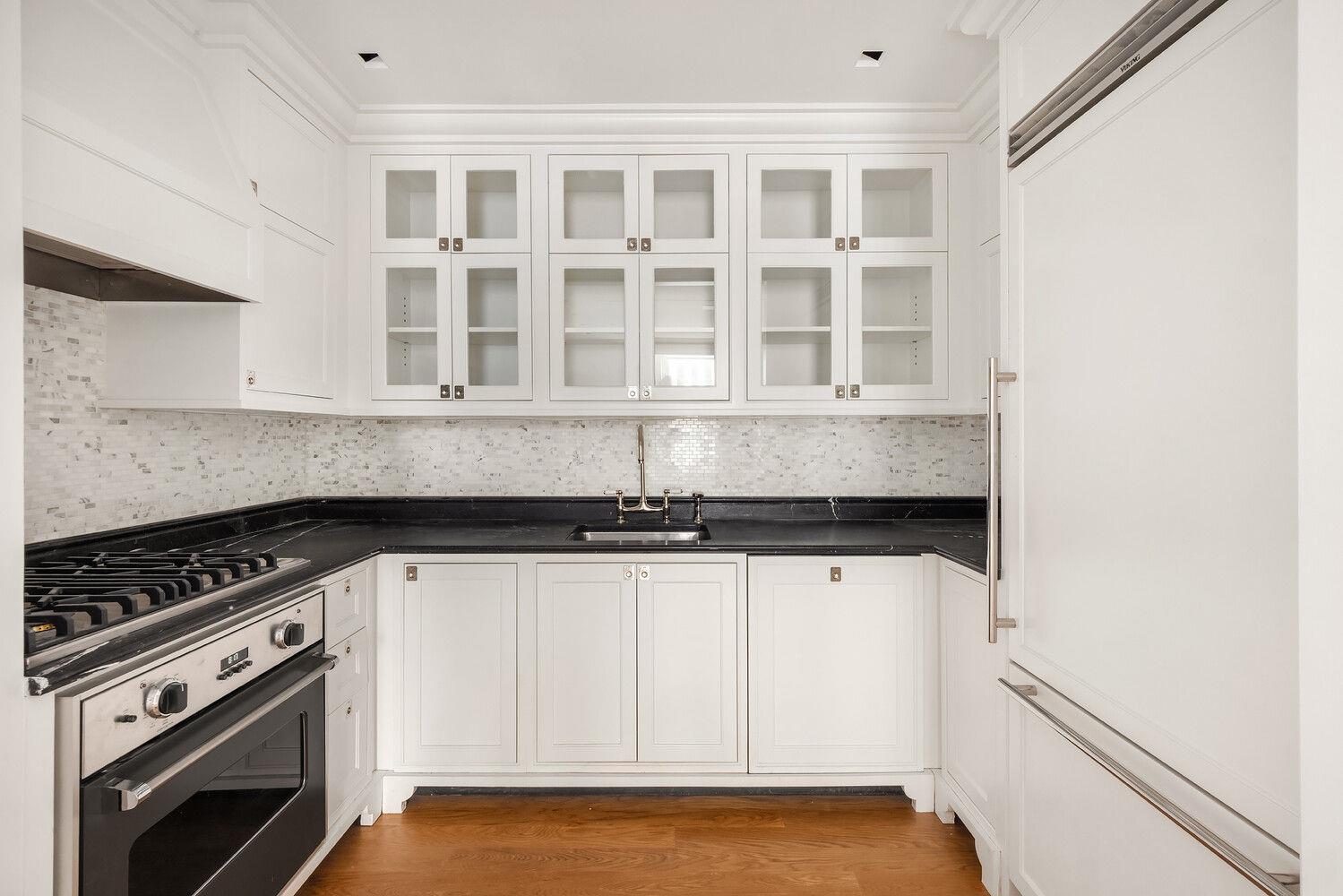 1 CENTRAL Park S # 1711, New York (Manhattan), NY 10019