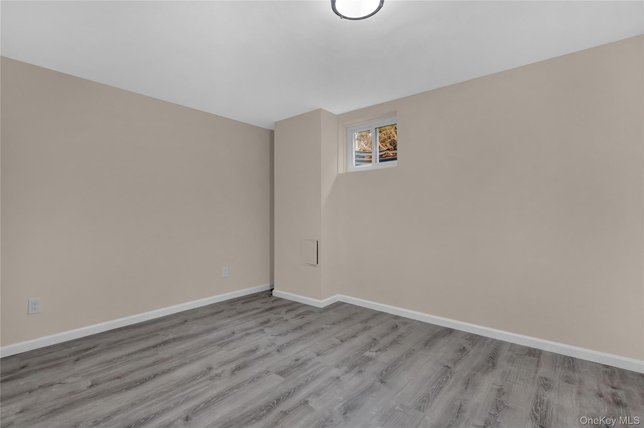 815 Franklin Avenue # 4, Franklin Square, NY 11010