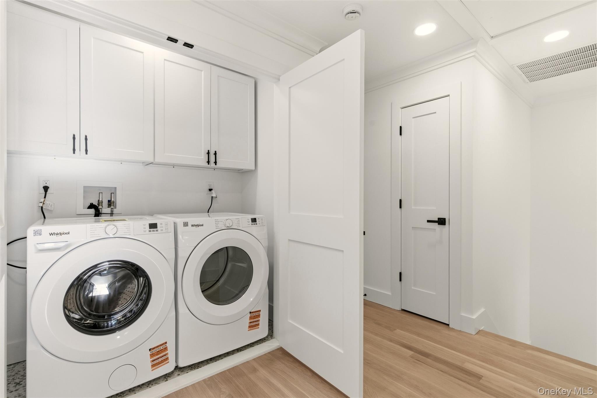 11 Plantation Drive, Hauppauge, NY 11788