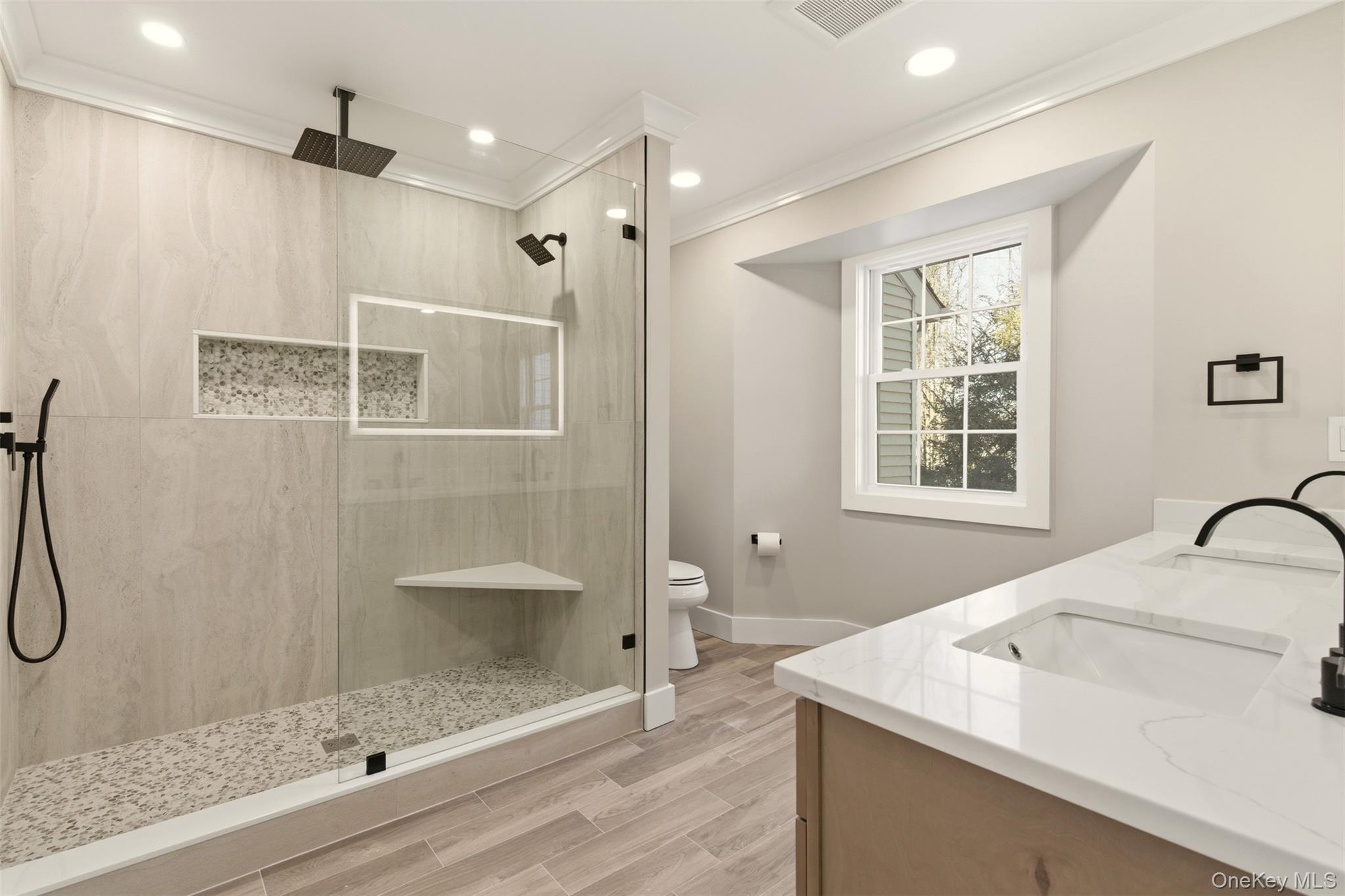 11 Plantation Drive, Hauppauge, NY 11788