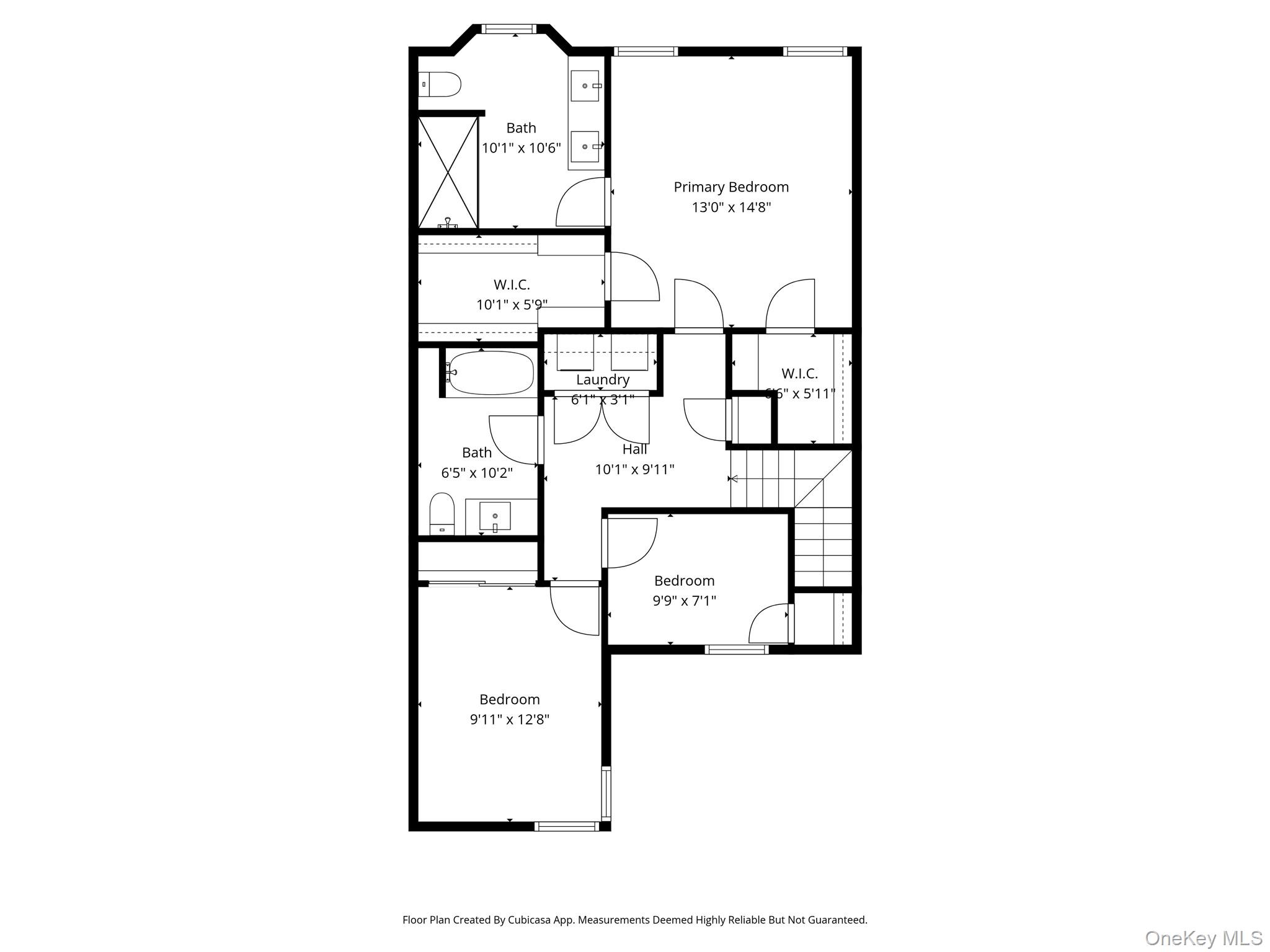 11 Plantation Drive, Hauppauge, NY 11788