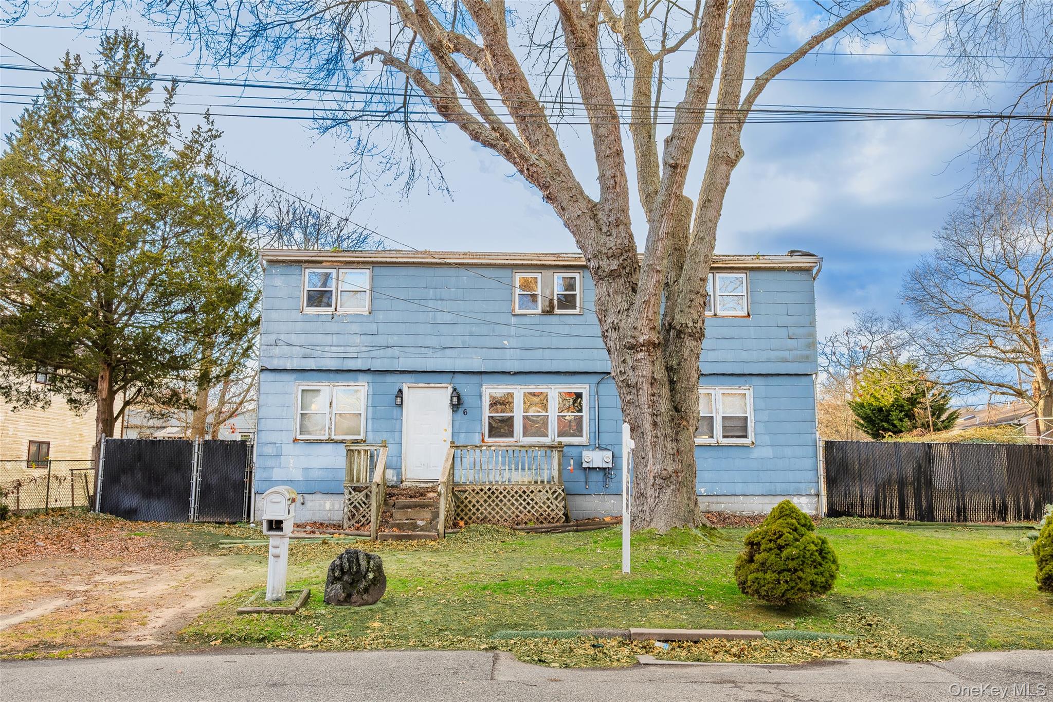 6 Sportsman Court, Shirley, NY 11967