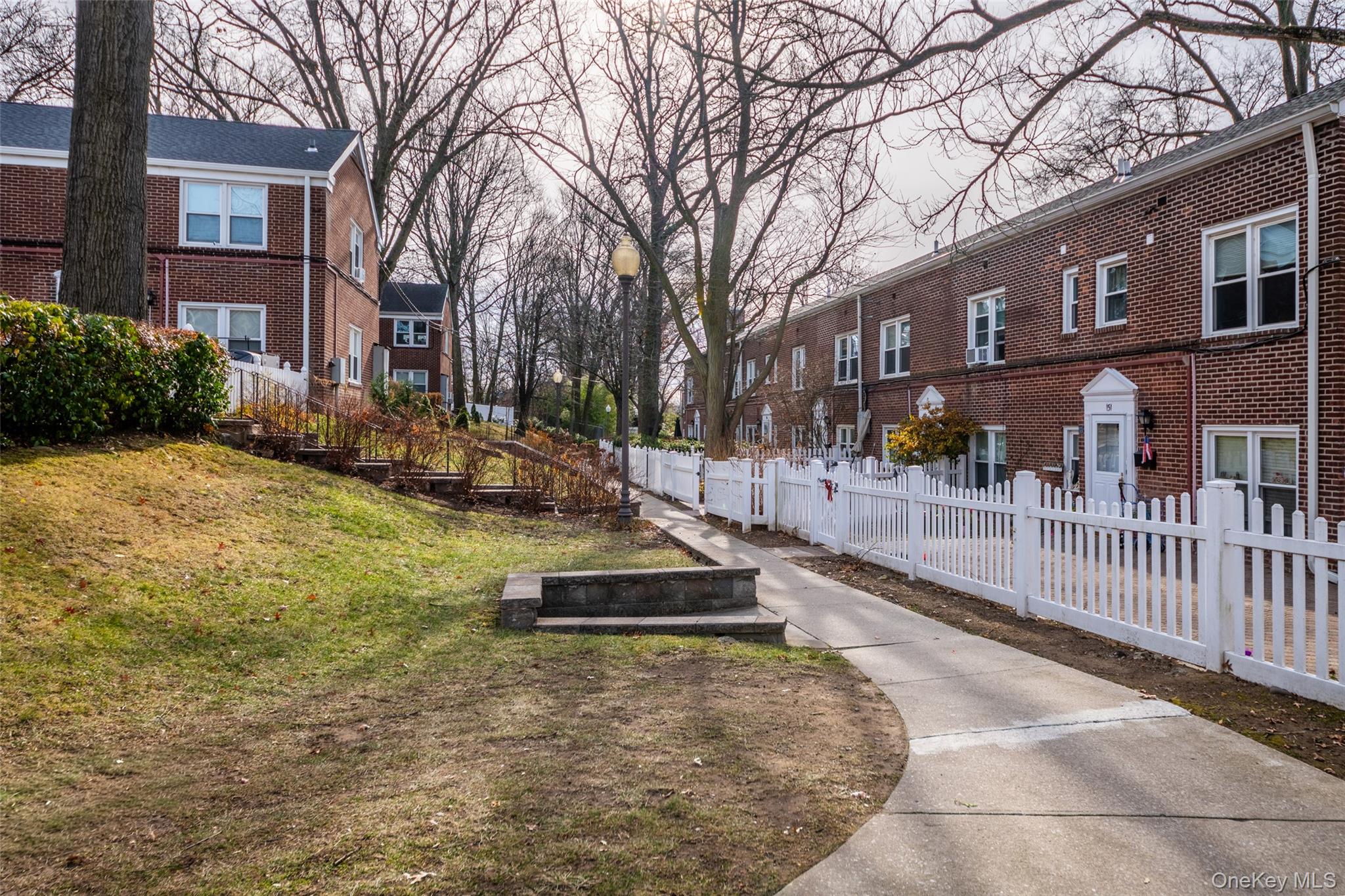 100 Hilltop Acres # 100, Yonkers, NY 10704