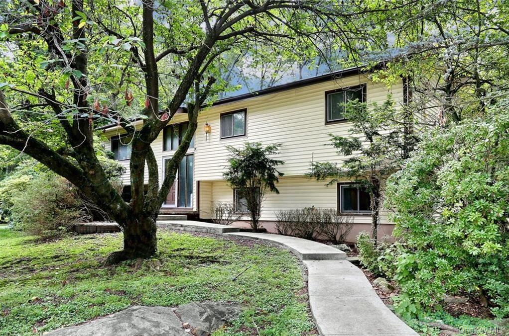 115 Smith Hill Road, Suffern, NY 10901