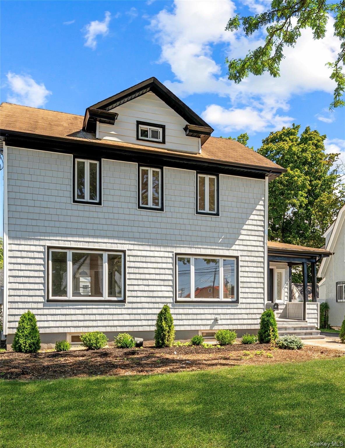 87 Parsons Drive, Hempstead, NY 11550